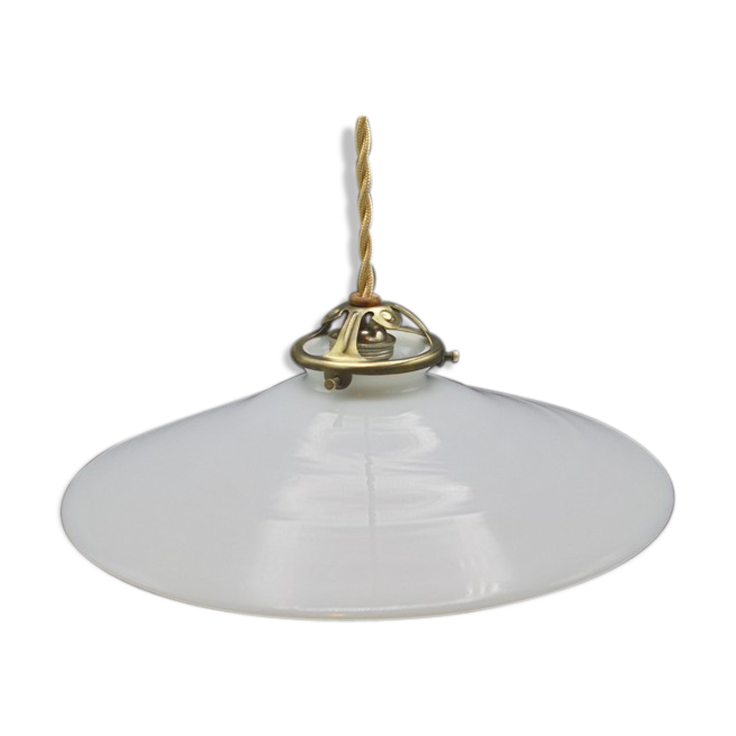 Suspension in opaline