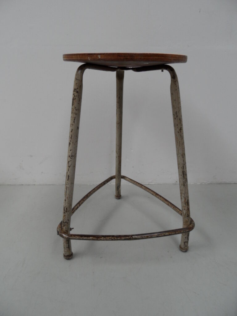 Tabouret métallique industriel