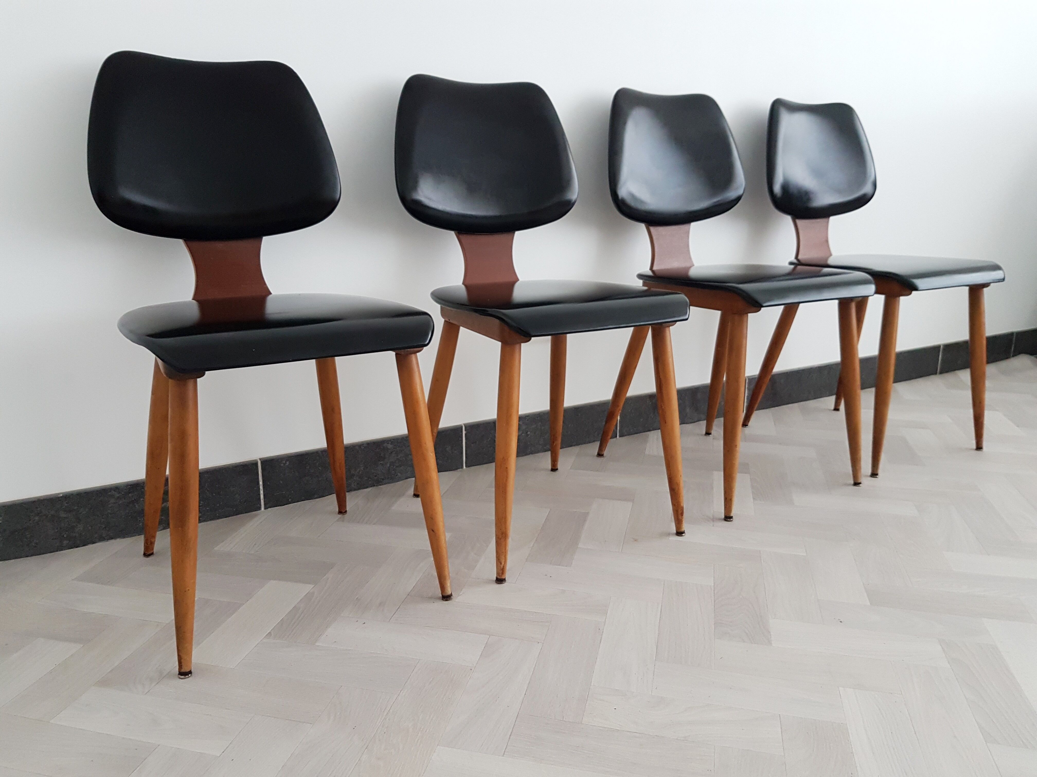 Set of 4 chairs Baumann