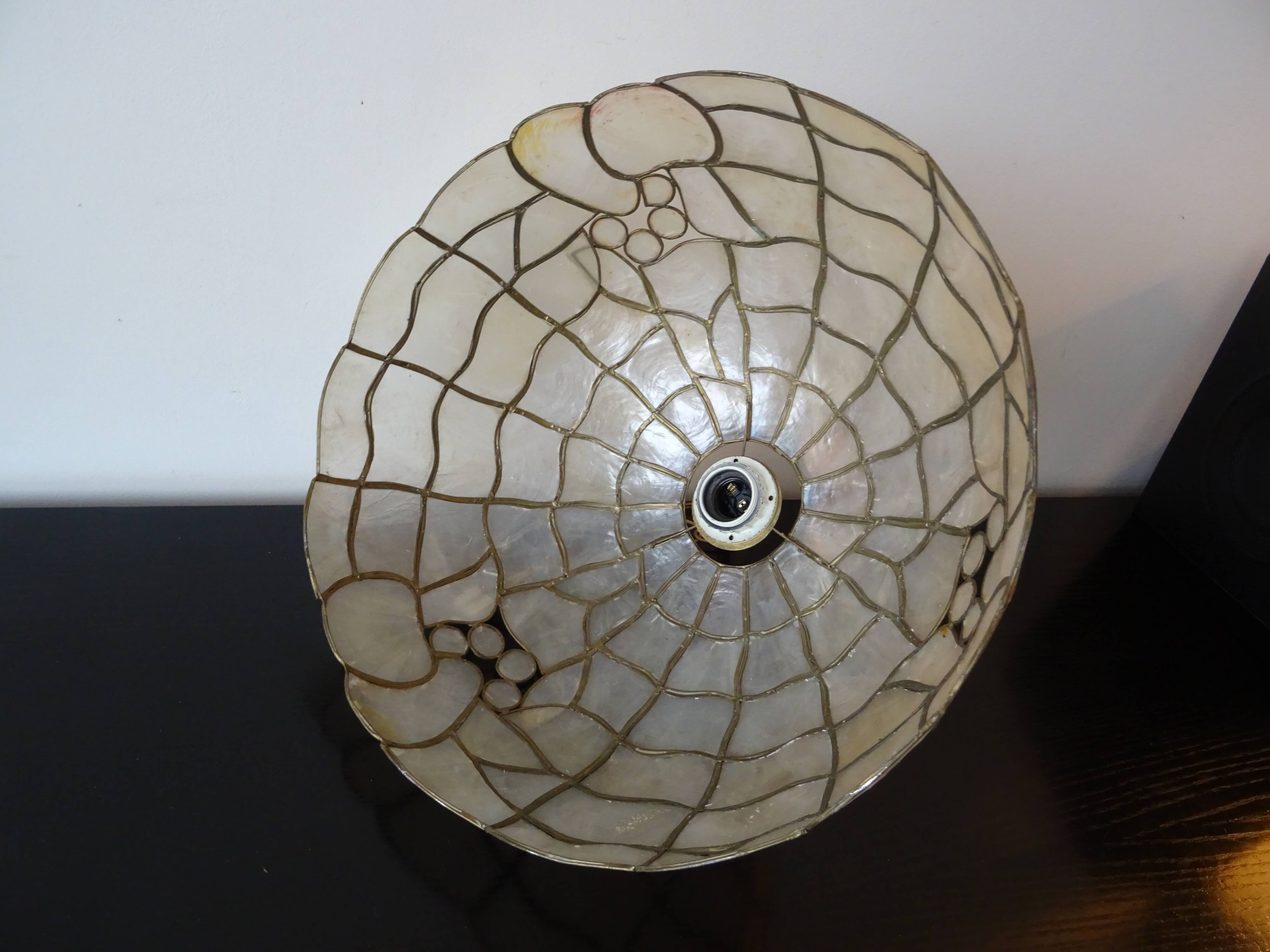 Vintage mother-of-pearl suspension year 70