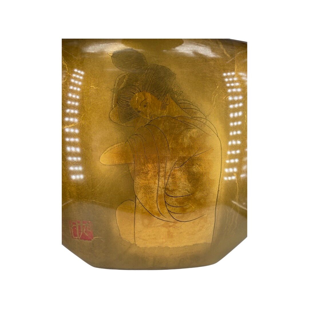 Gold Fail Porcelain Vase Yan Zehn Stork