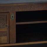 Danish baroque oak buffet from the early 18th century, carved details, 1700-1750.