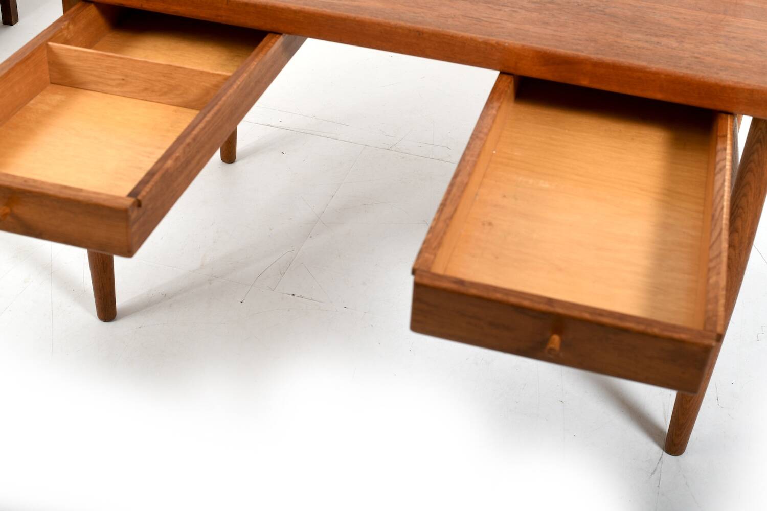 Fine Danish freestanding Desk in Teak and Oak 1960s