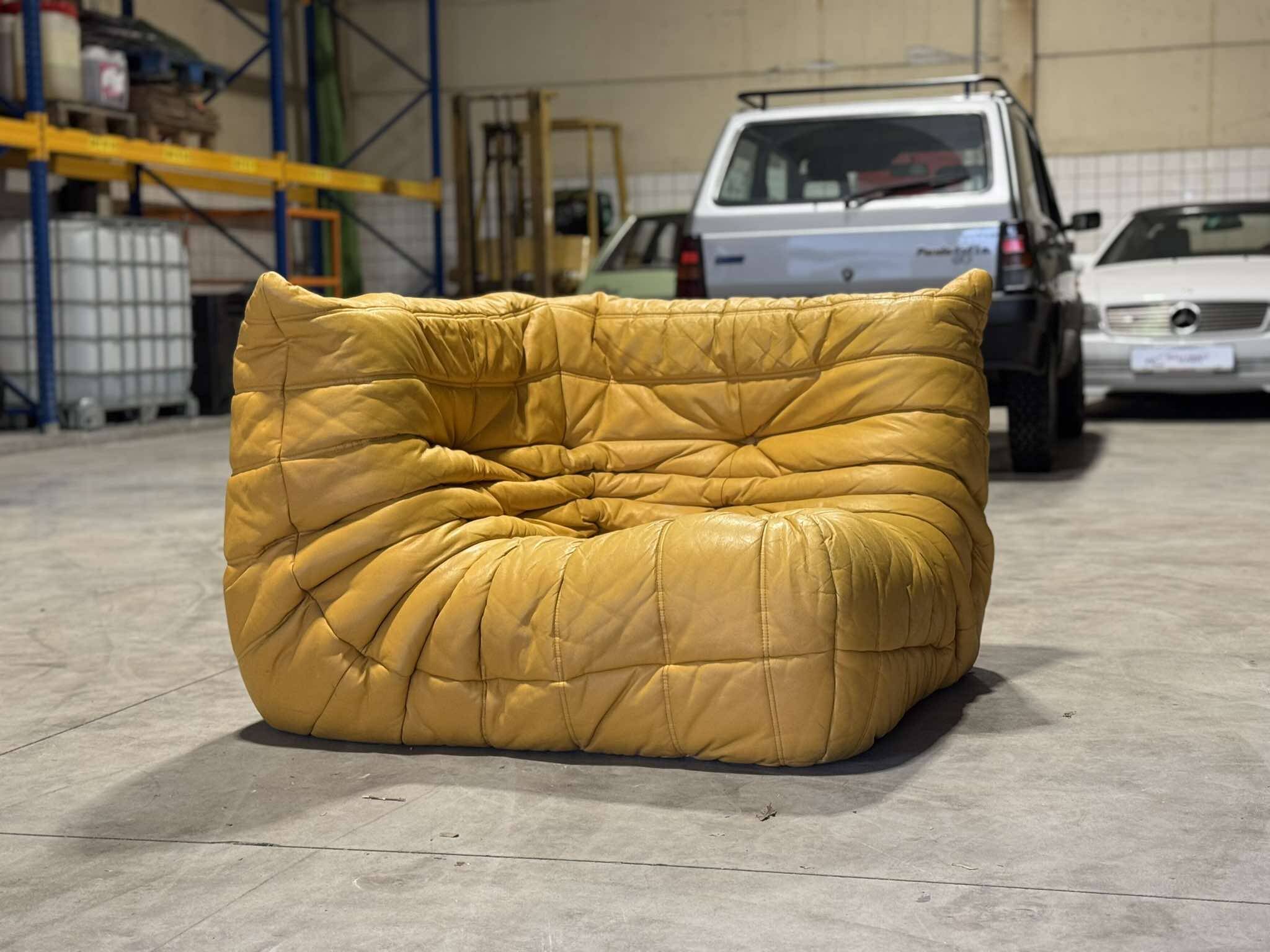 Togo - ligne roset - yellow leather