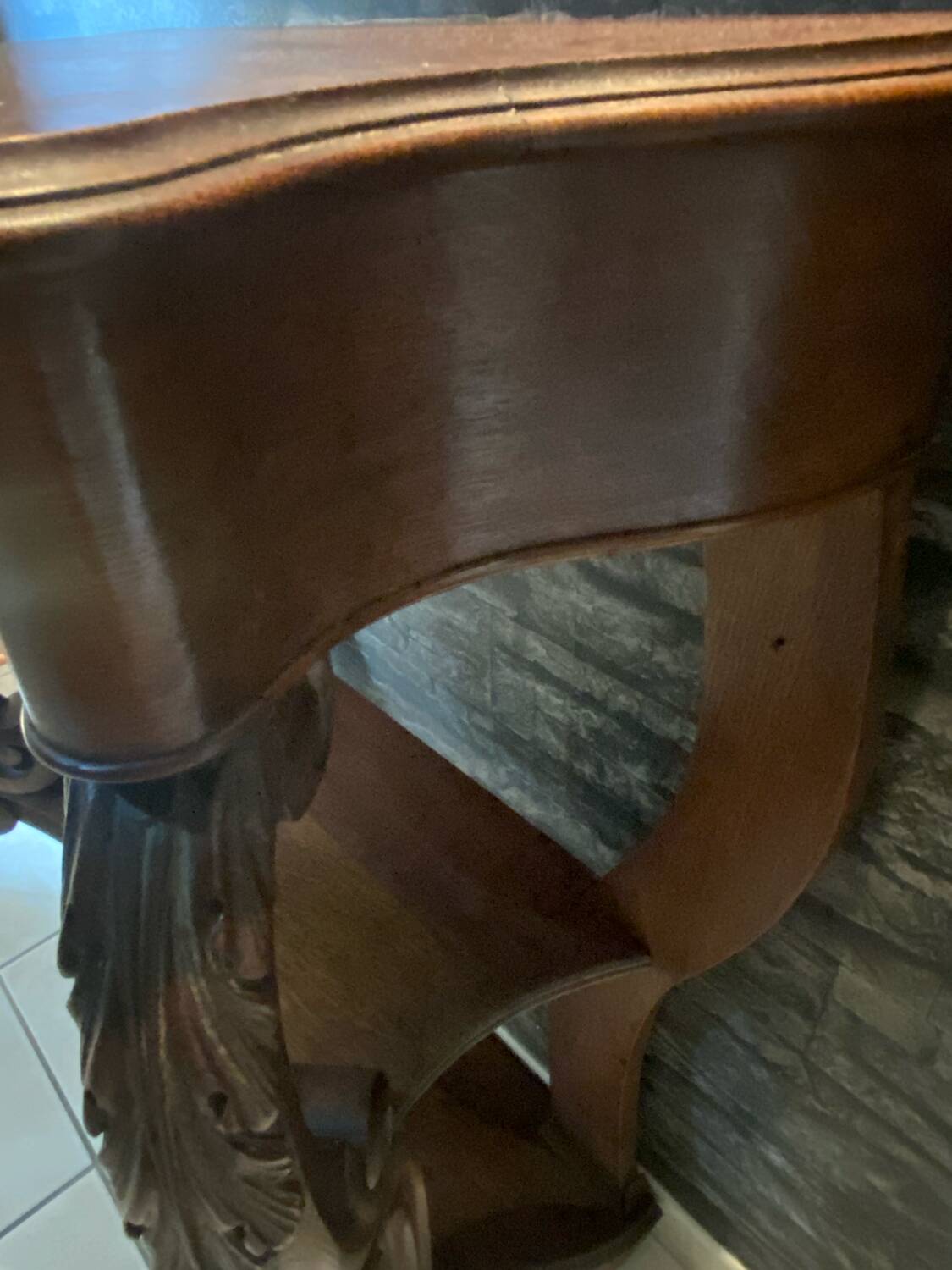 Curved console in Napoleon III style