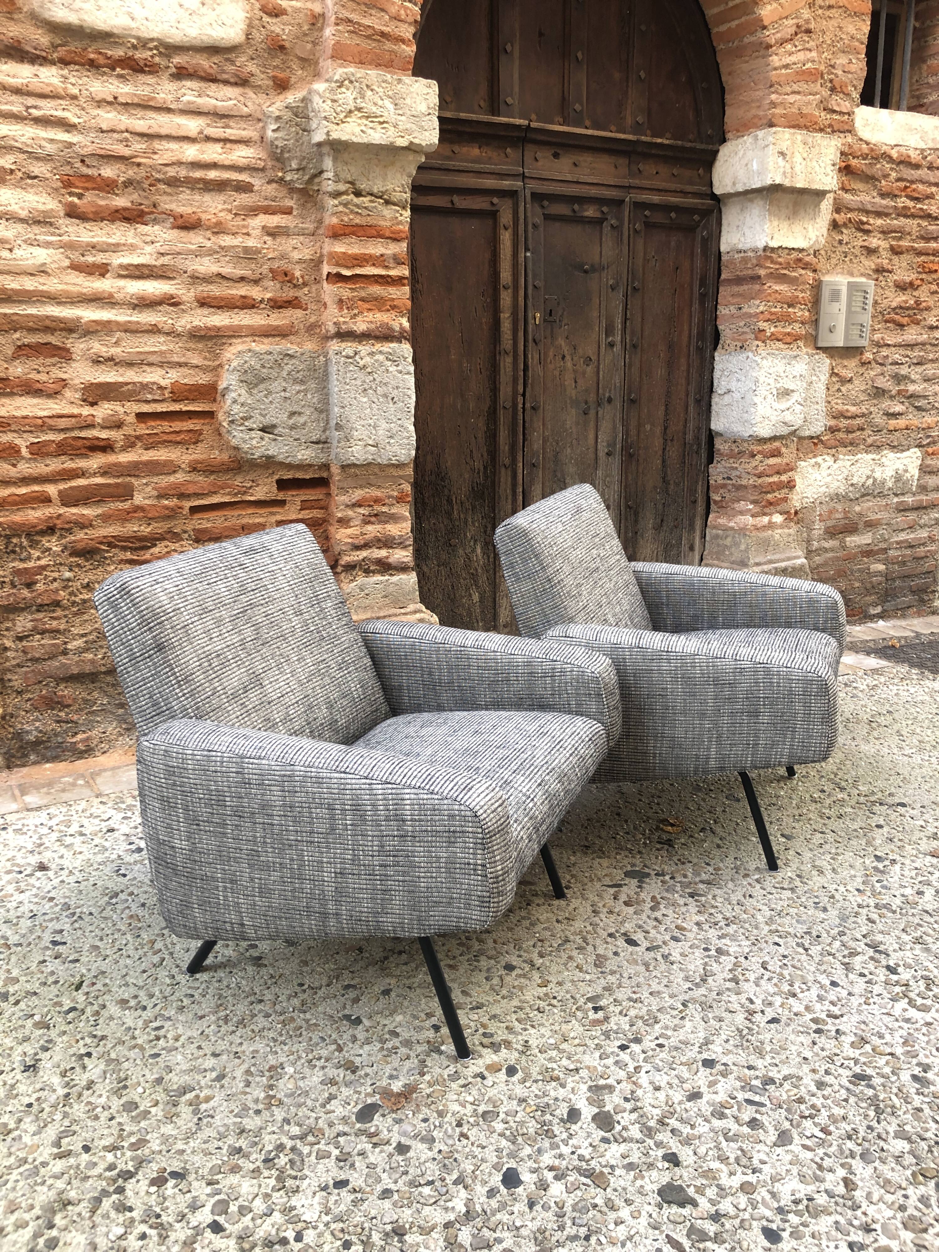 Paire de fauteuils 743 Joseph andré Motte Steiner