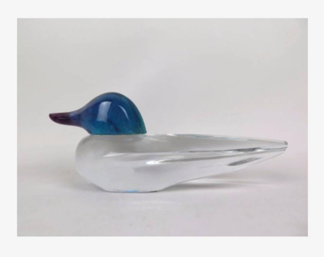 Daum duck paperweight