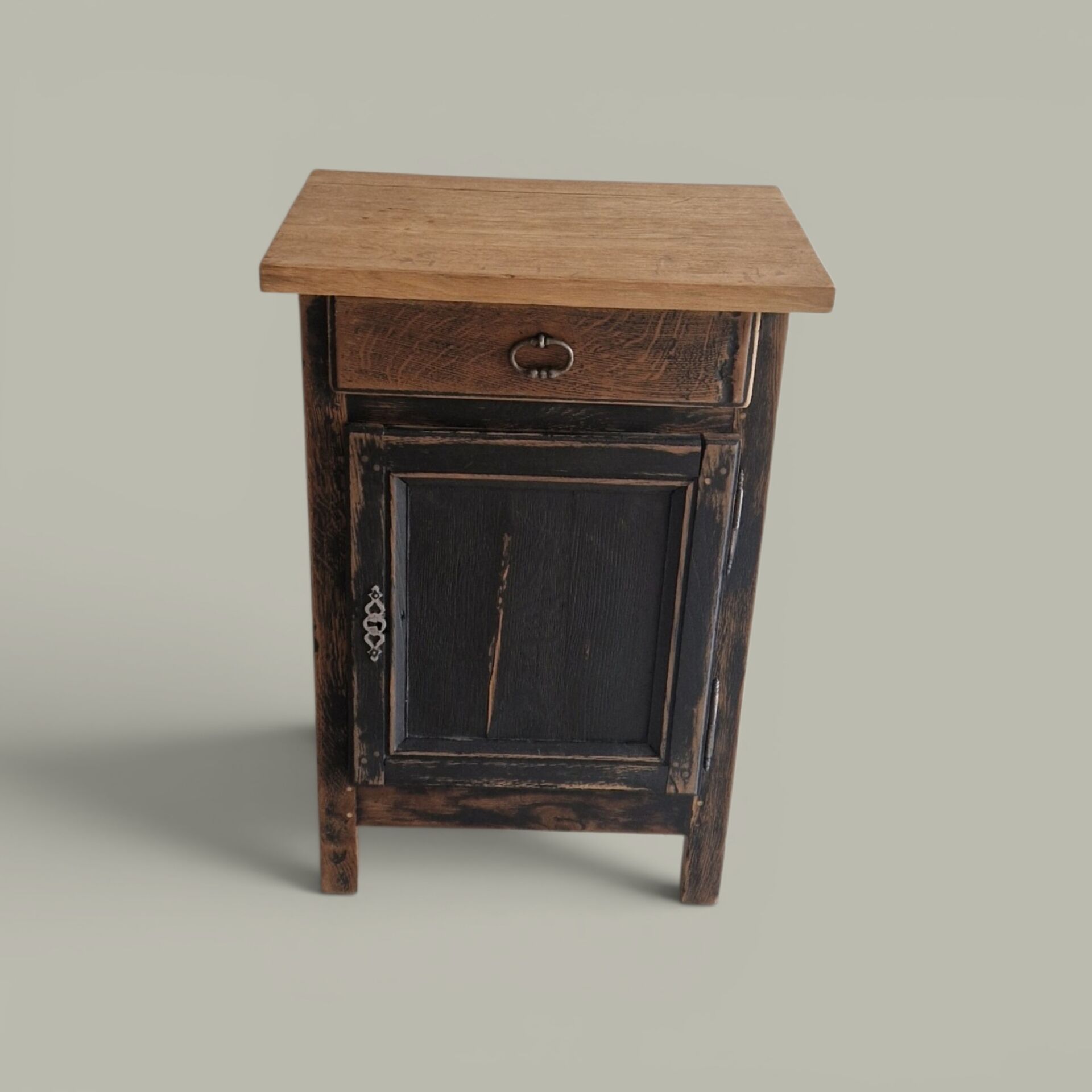 Meuble d'appoint rustique style campagne - Époque début XXÈME
