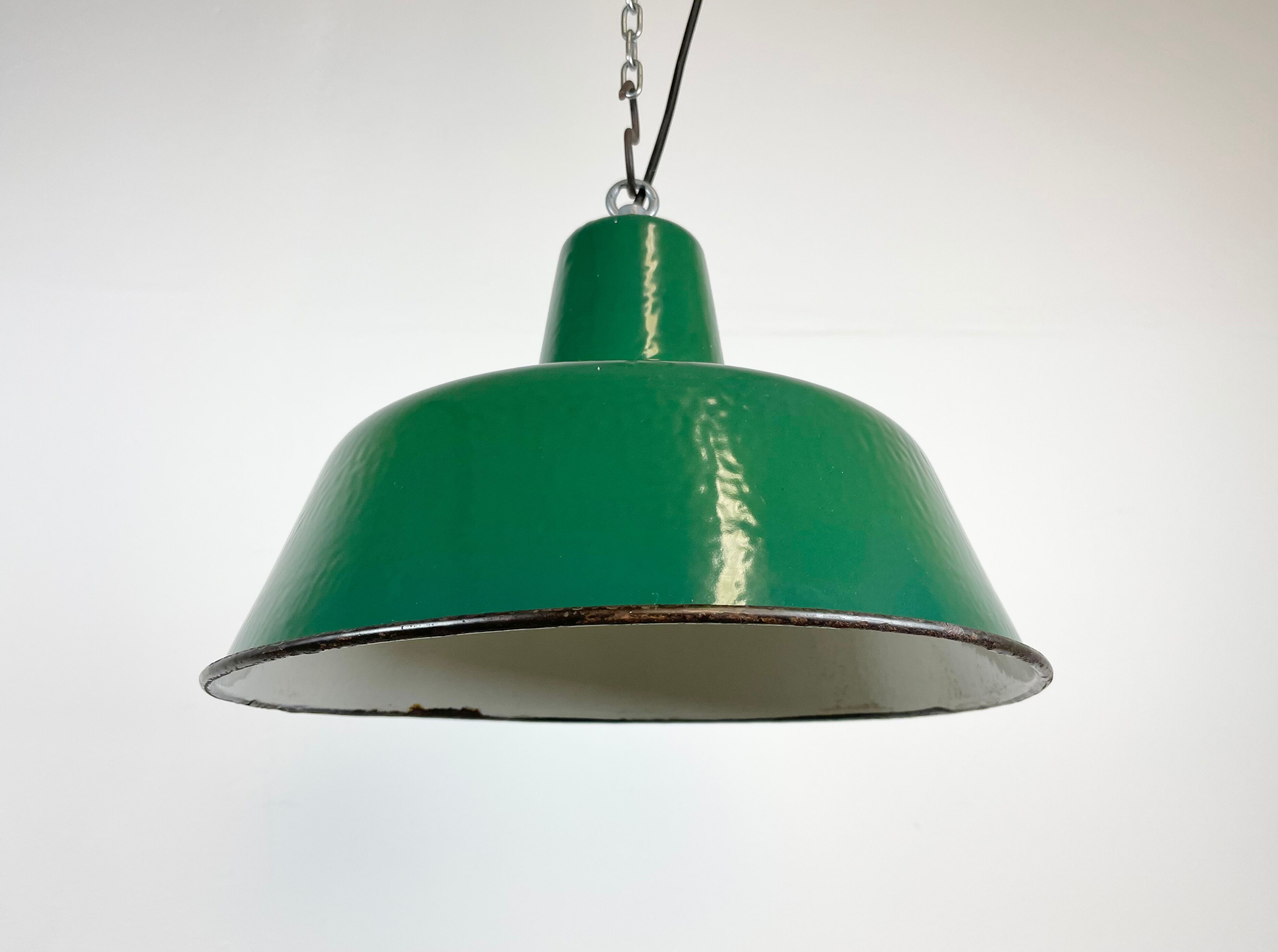 Industrial Green Enamel Pendant Lamp, 1960s
