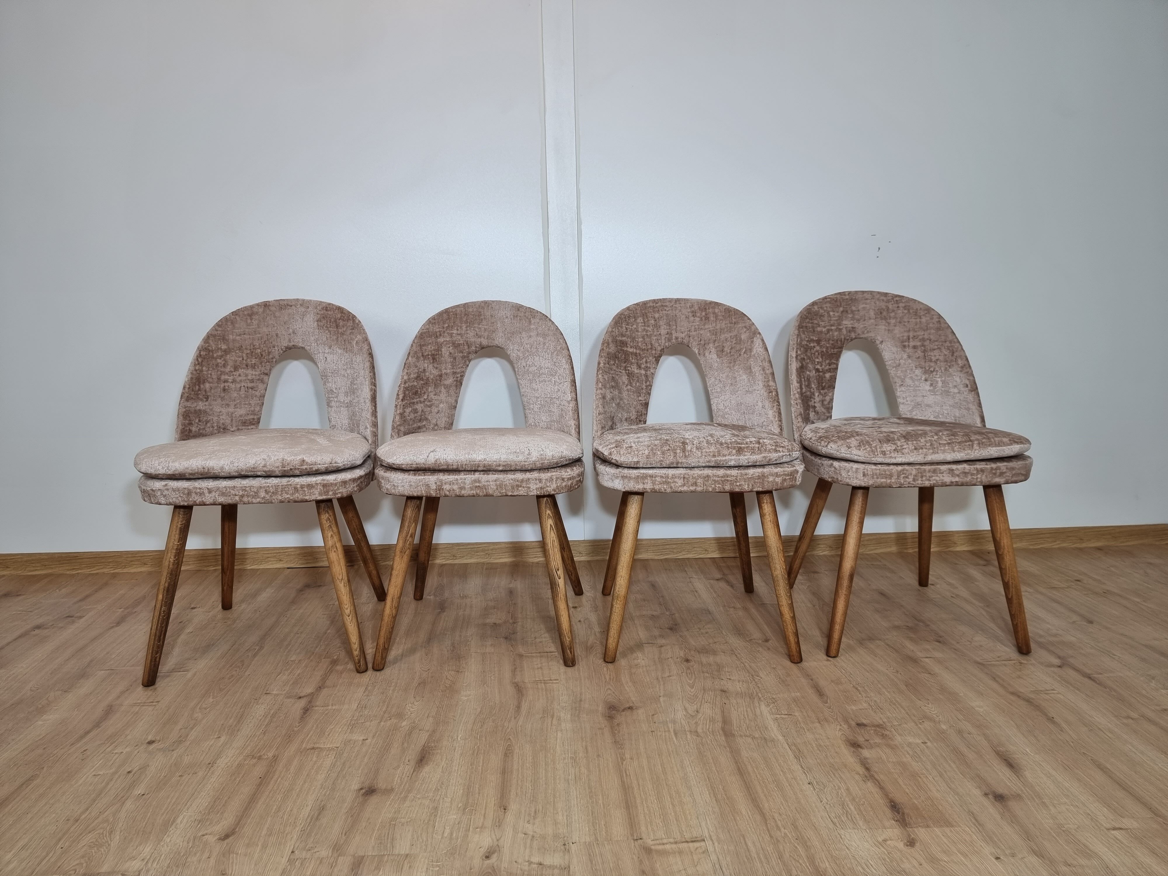 Antonin Suman dining chairs