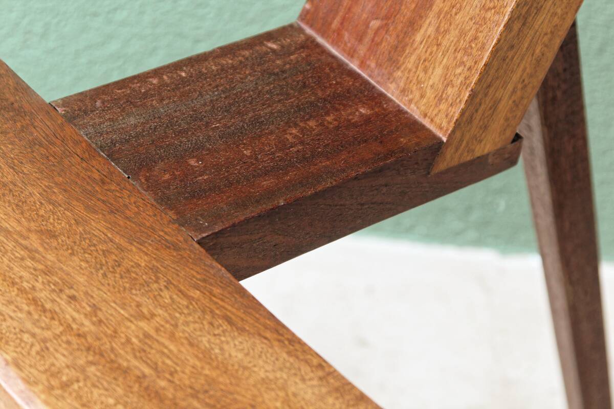 Modernist tripod chair