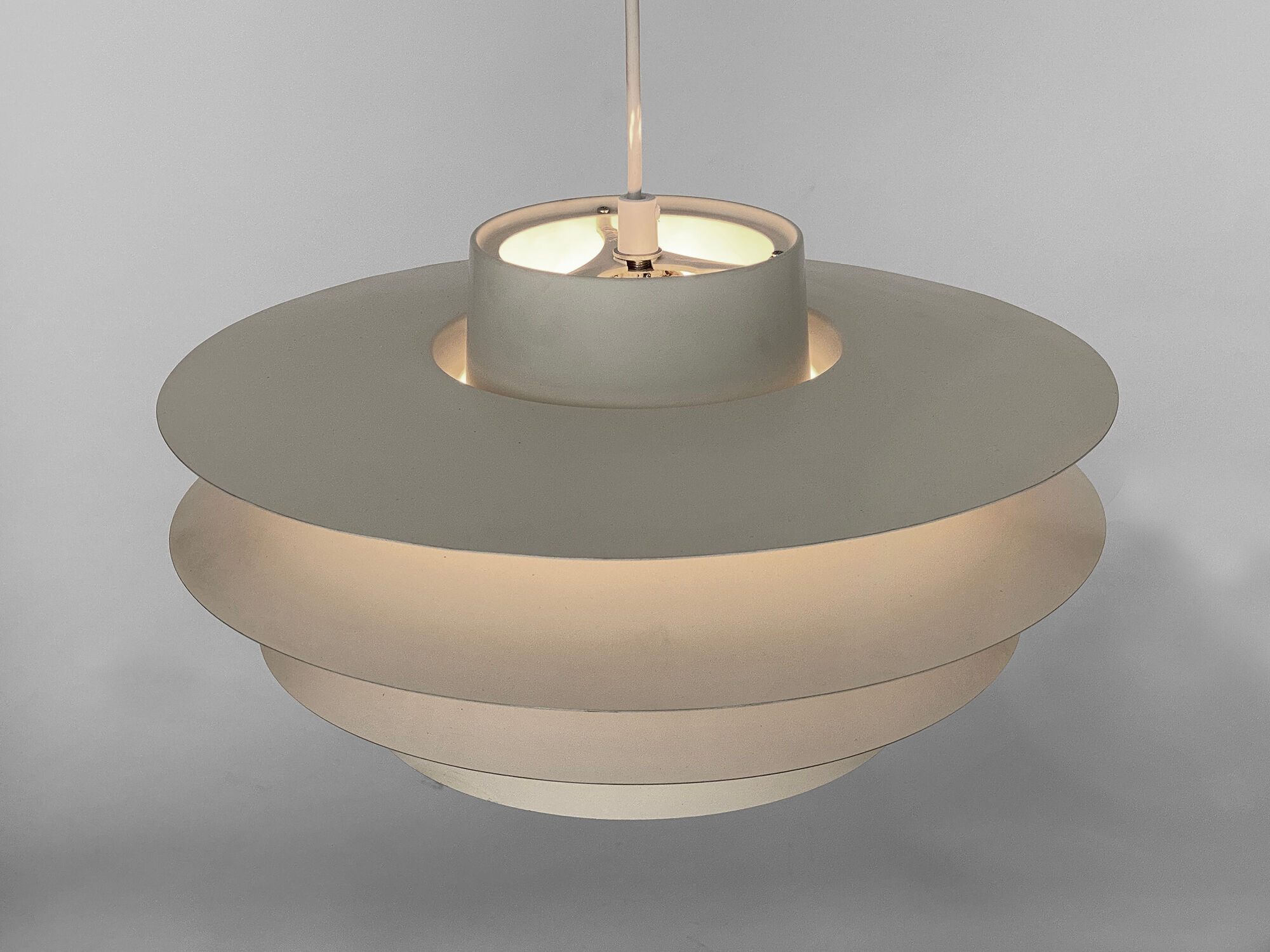 Pendant light "Verona" by Sven Middelboe for Nordisk Solar Compagni. Denmark 1970s.