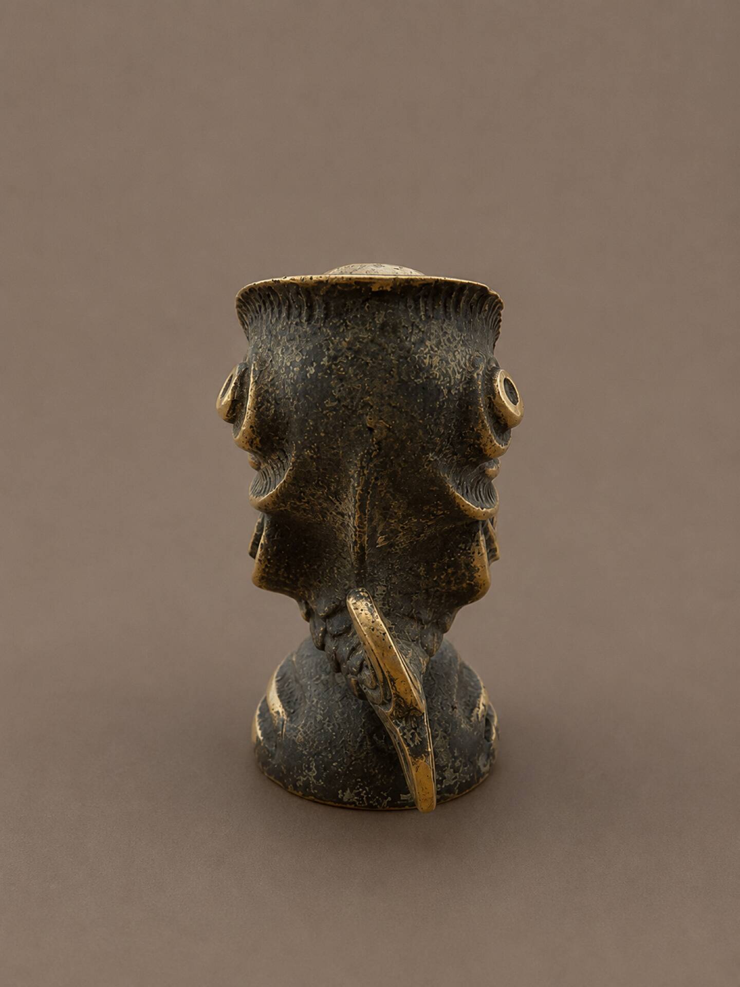 Zoomorphic Ashtray Sculpture in Patinated Brass - Vintage Mid-Century