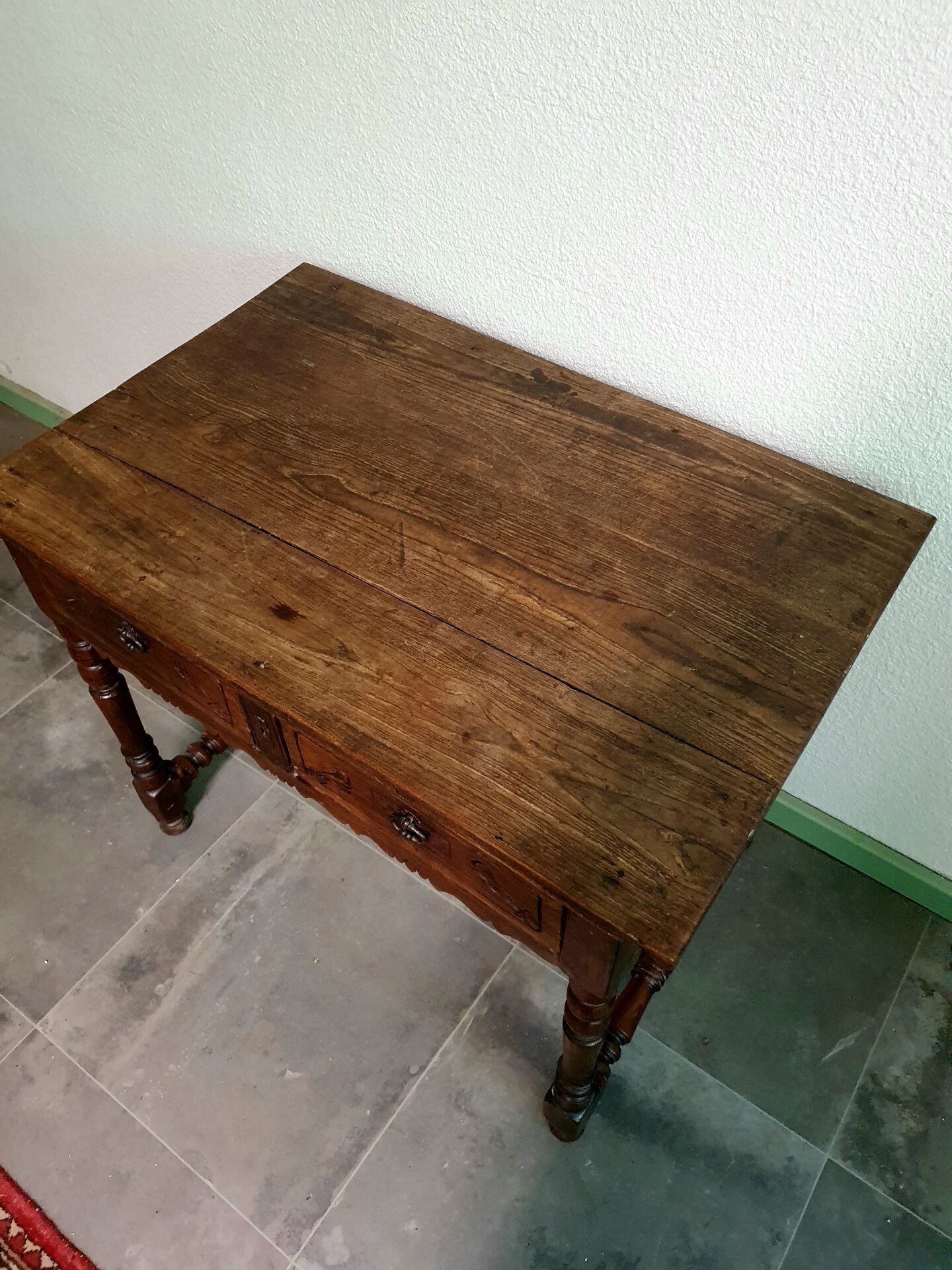 Antique writing table in chestnut – Late 18th / Early 19th century