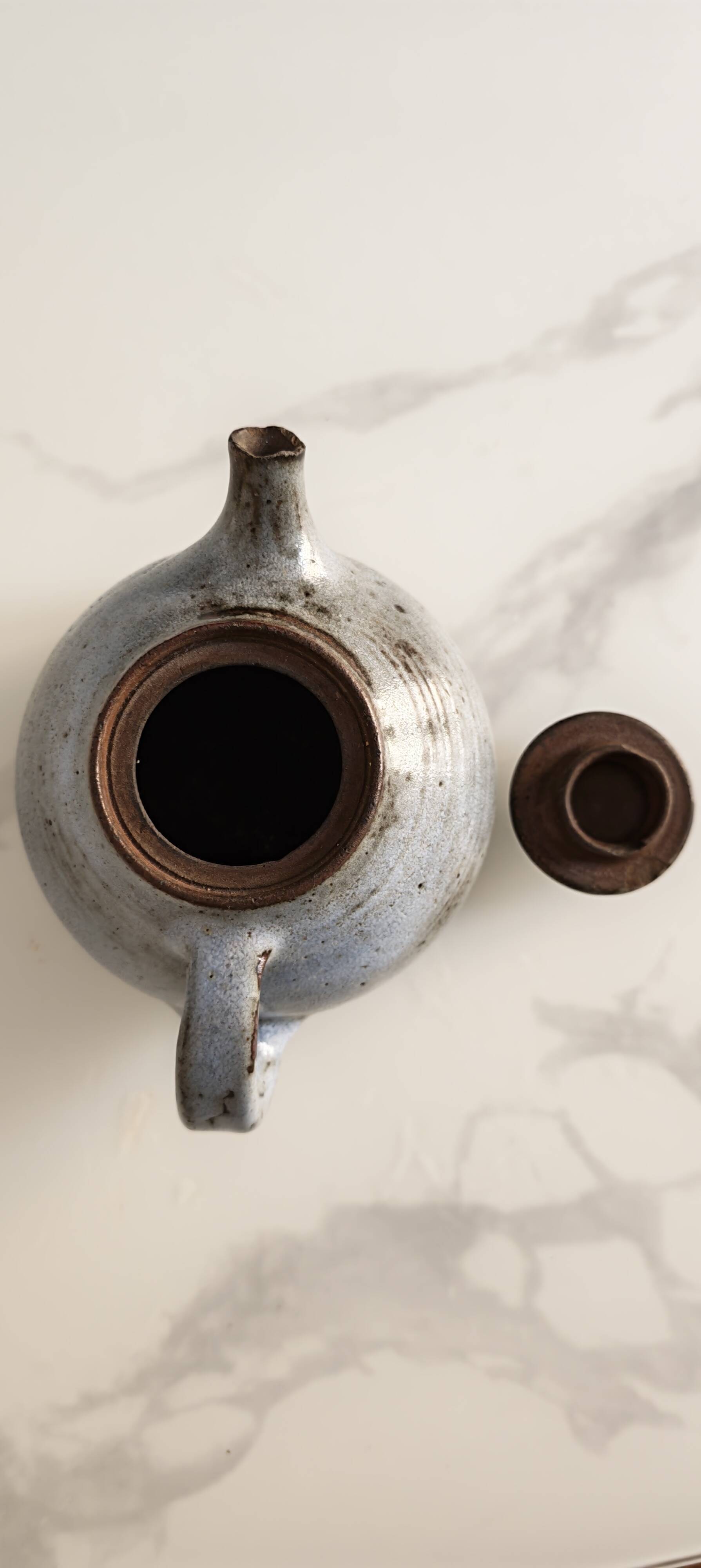 Teapot in grey by Jeanne and Norbert Pierlot