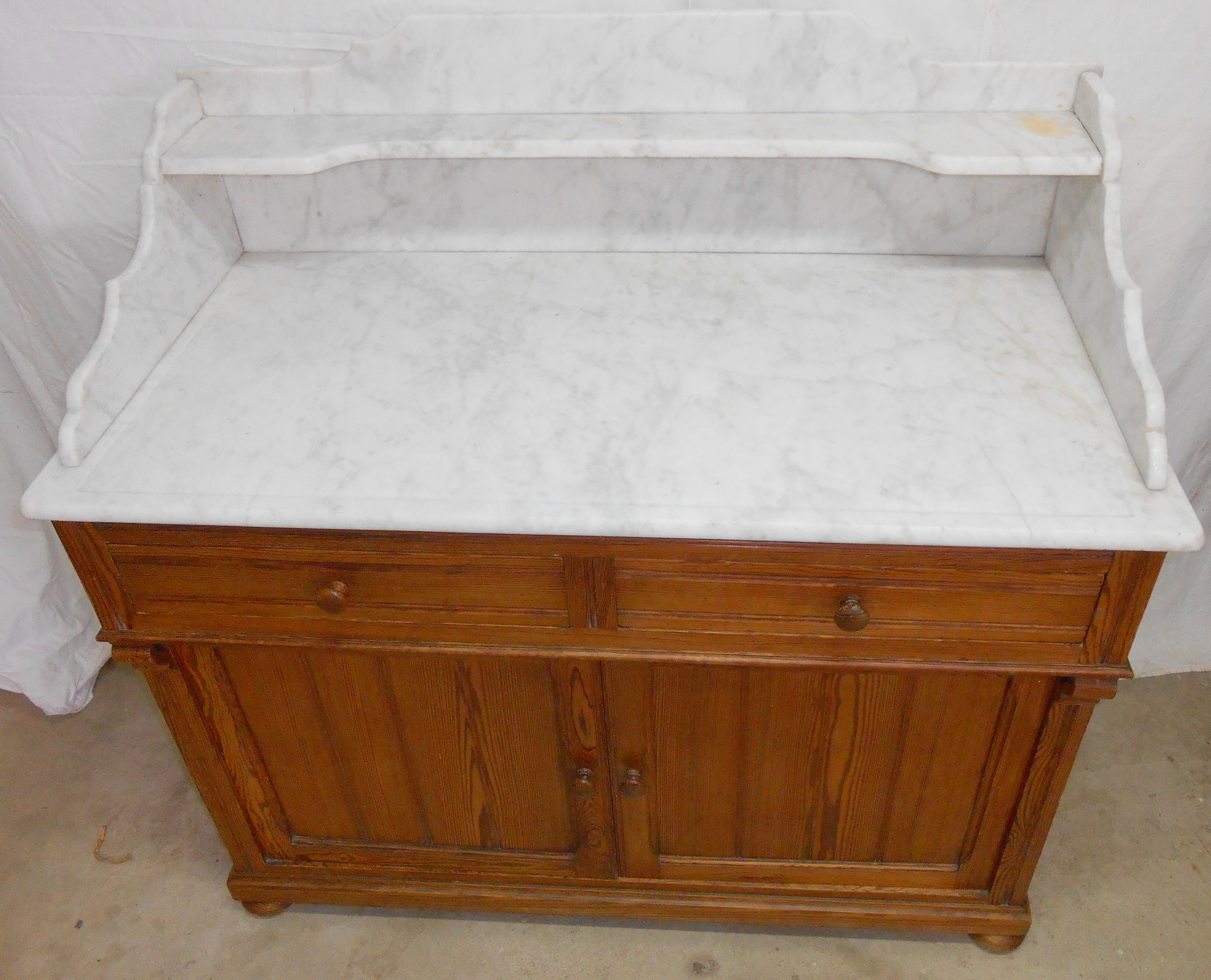 Toilet pitch pine furniture