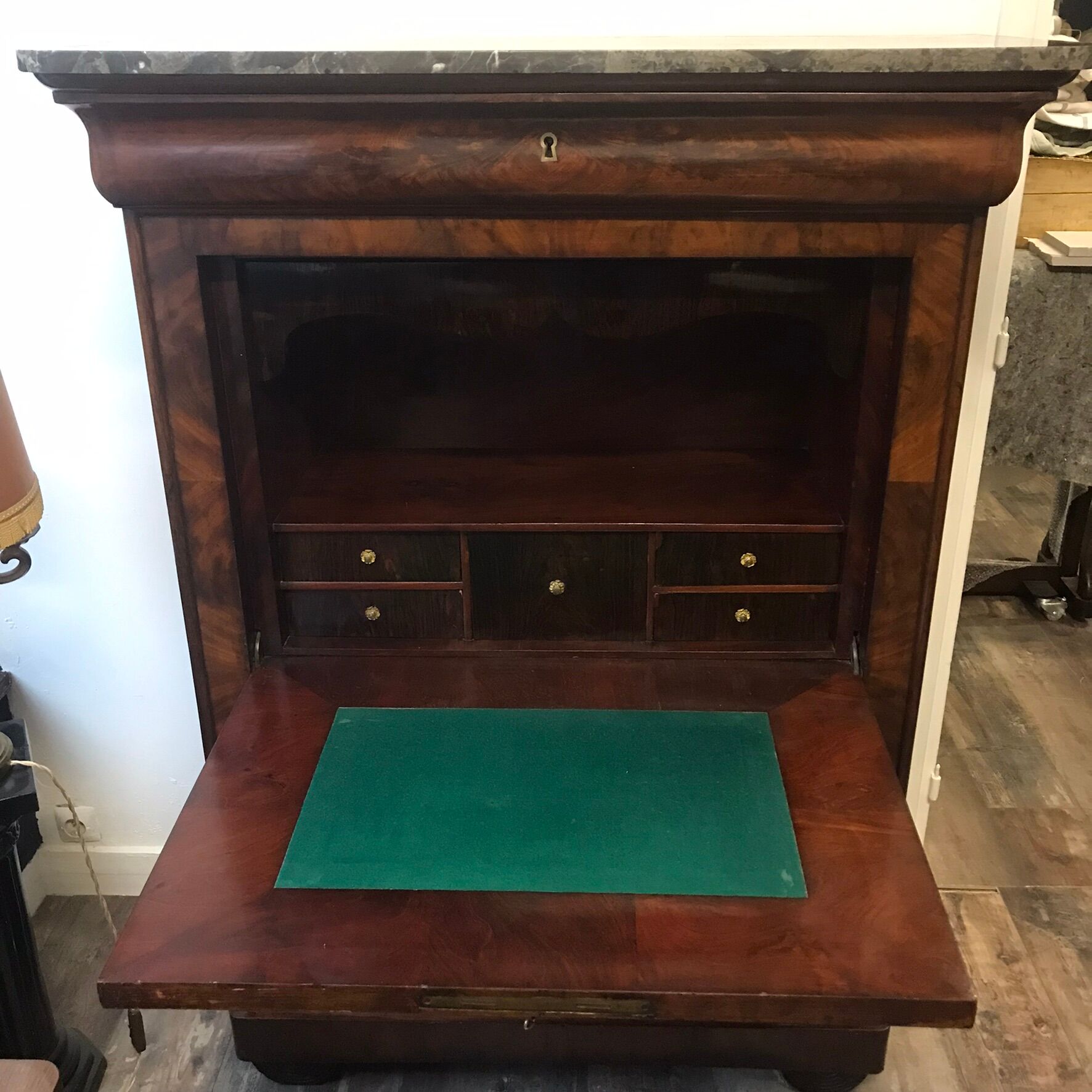 Secrétaire Louis Philippe placage en Acajou de cuba