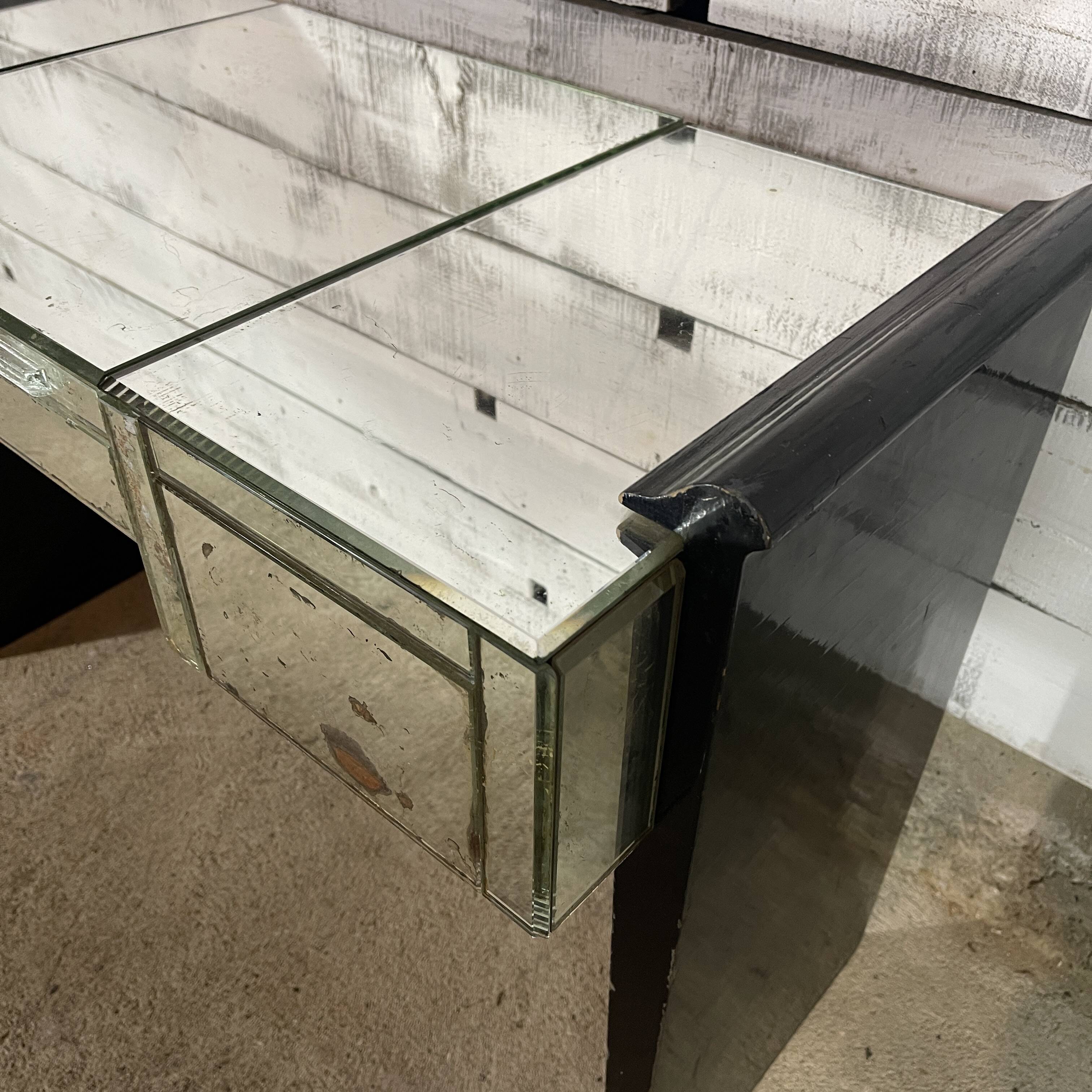 Vintage mirror dressing table