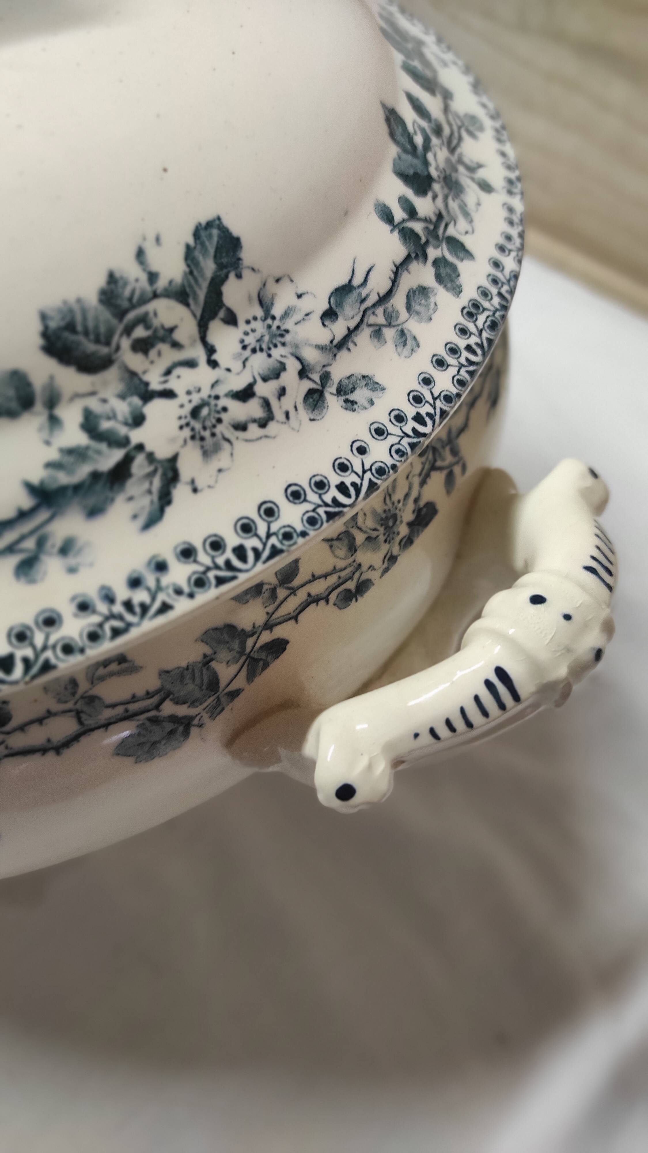 Iron Earth tureen Debray model Guadeloupe