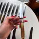 18 Wiskemann table knives in horn