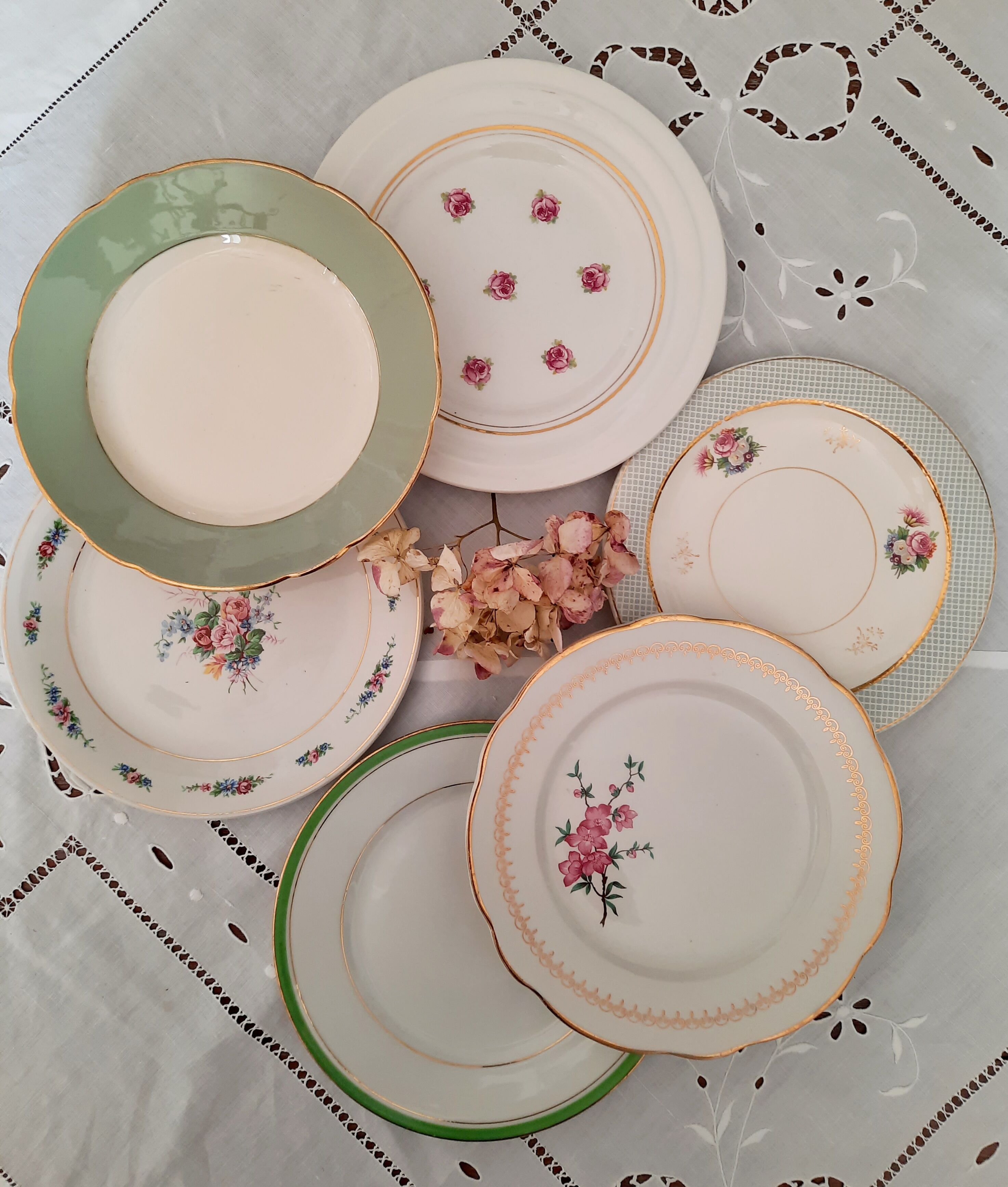 Cake service with mismatched plates