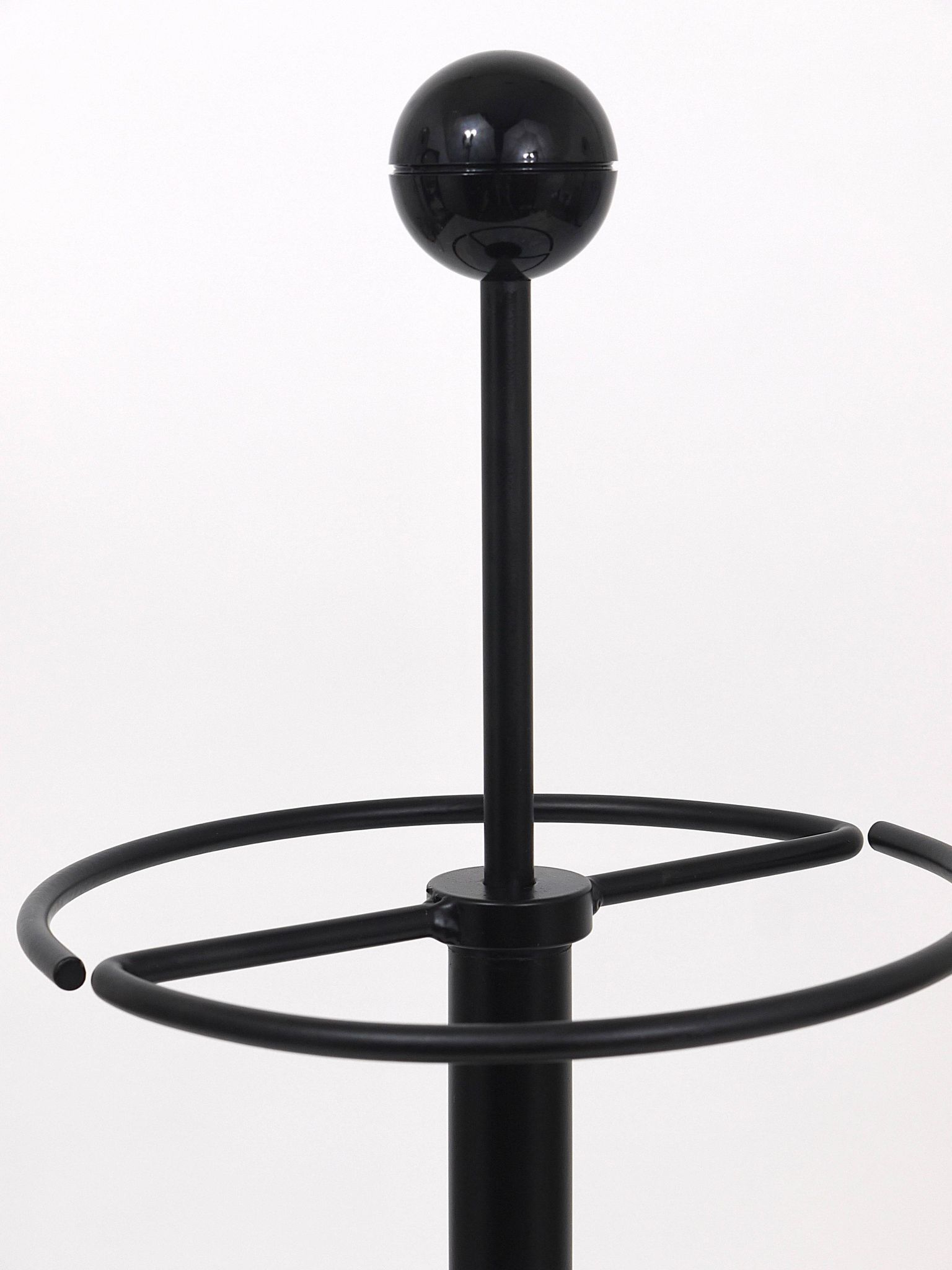 Black post-modern umbrella stand in the style of Castiglioni, Memphis, Italy, 1980s.