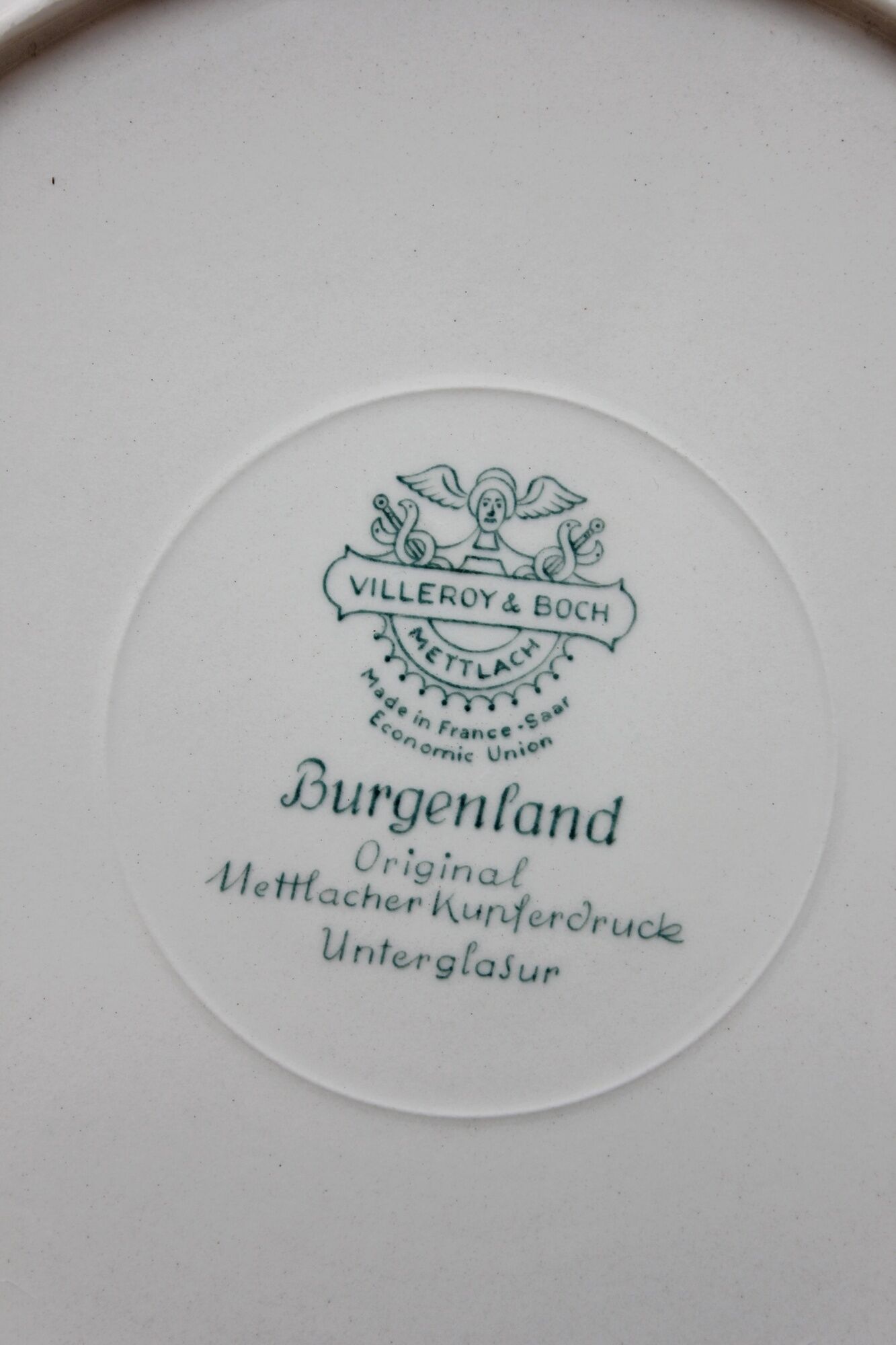 8 flat plates in earthenware "Burgenland" Villeroy and vintage Boch