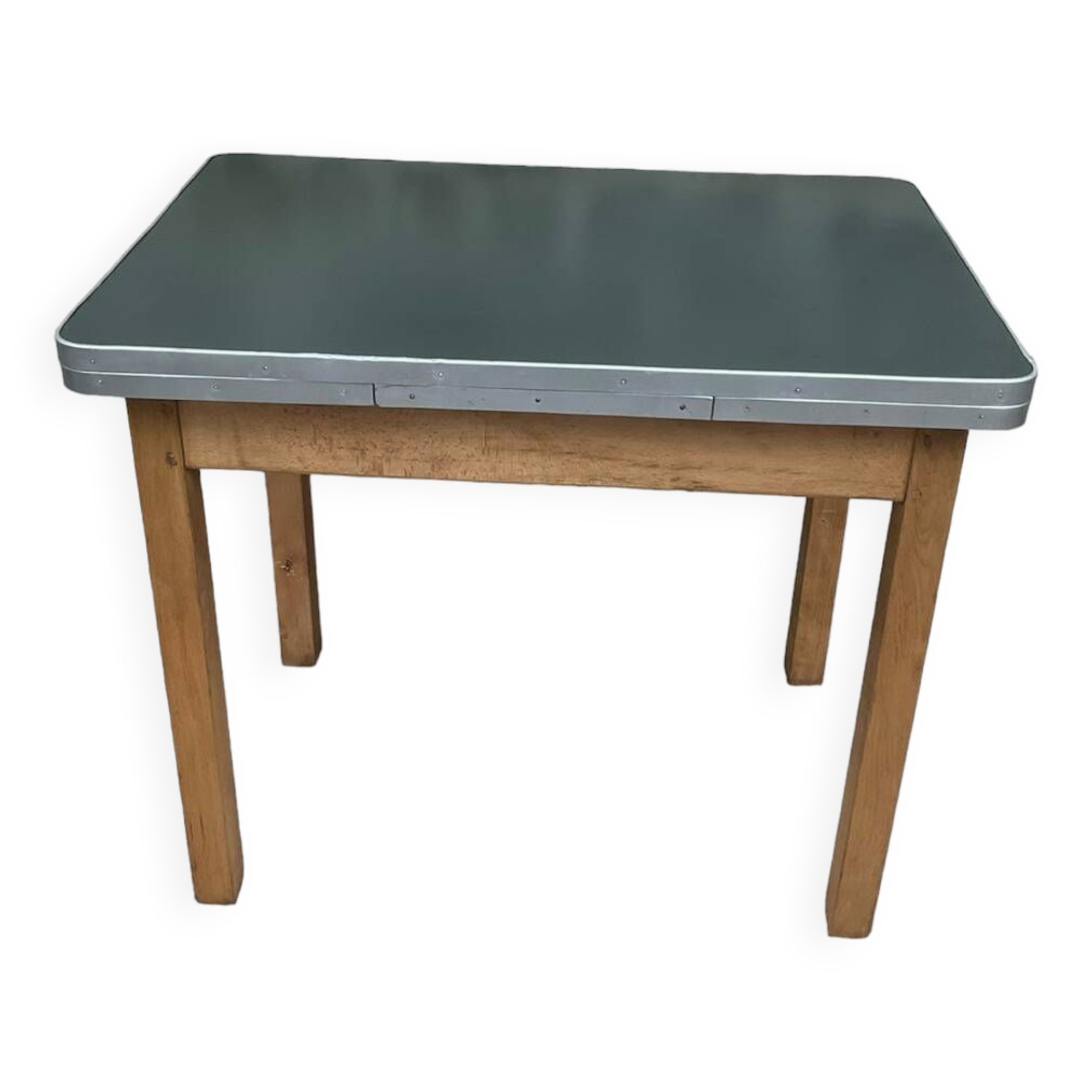 Extendable kitchen table