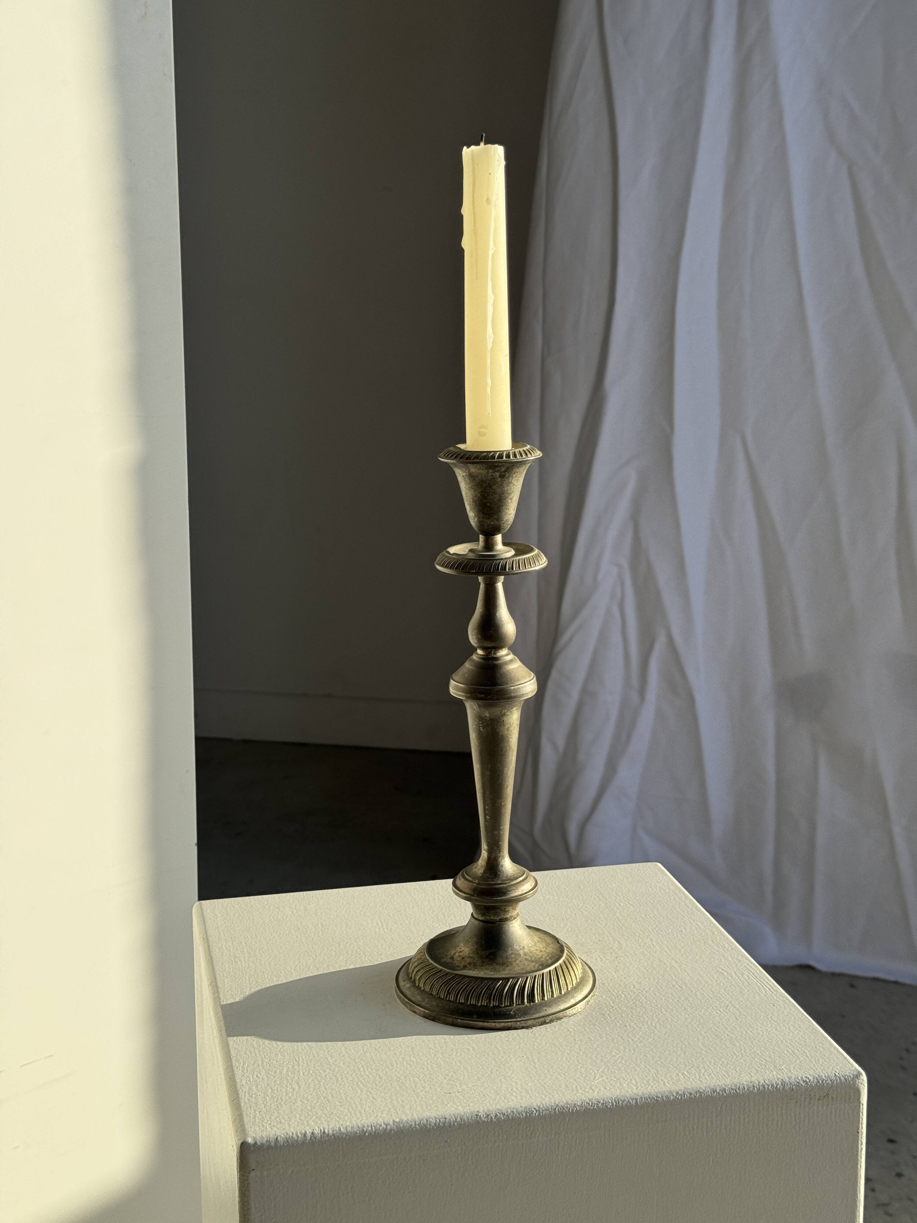 Large antique silver-plated candlestick H29 D10.5