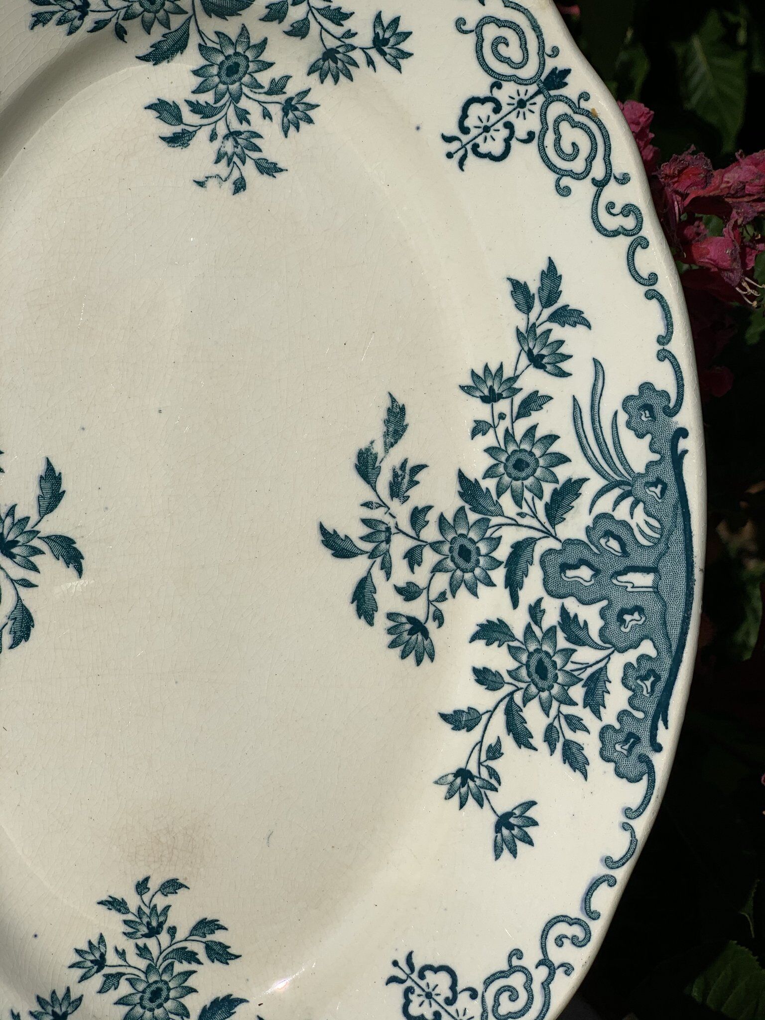 Old earthenware oblong dish, Sarreguemines service Moscow 1900-1925