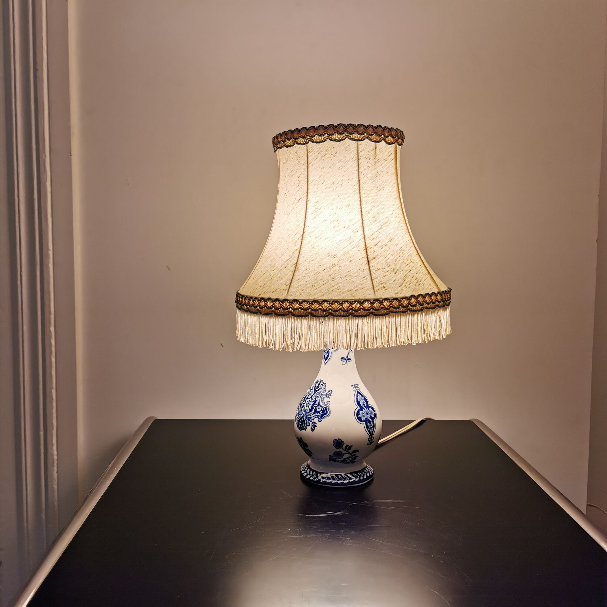 Gien porcelain lamp fringed lampshade