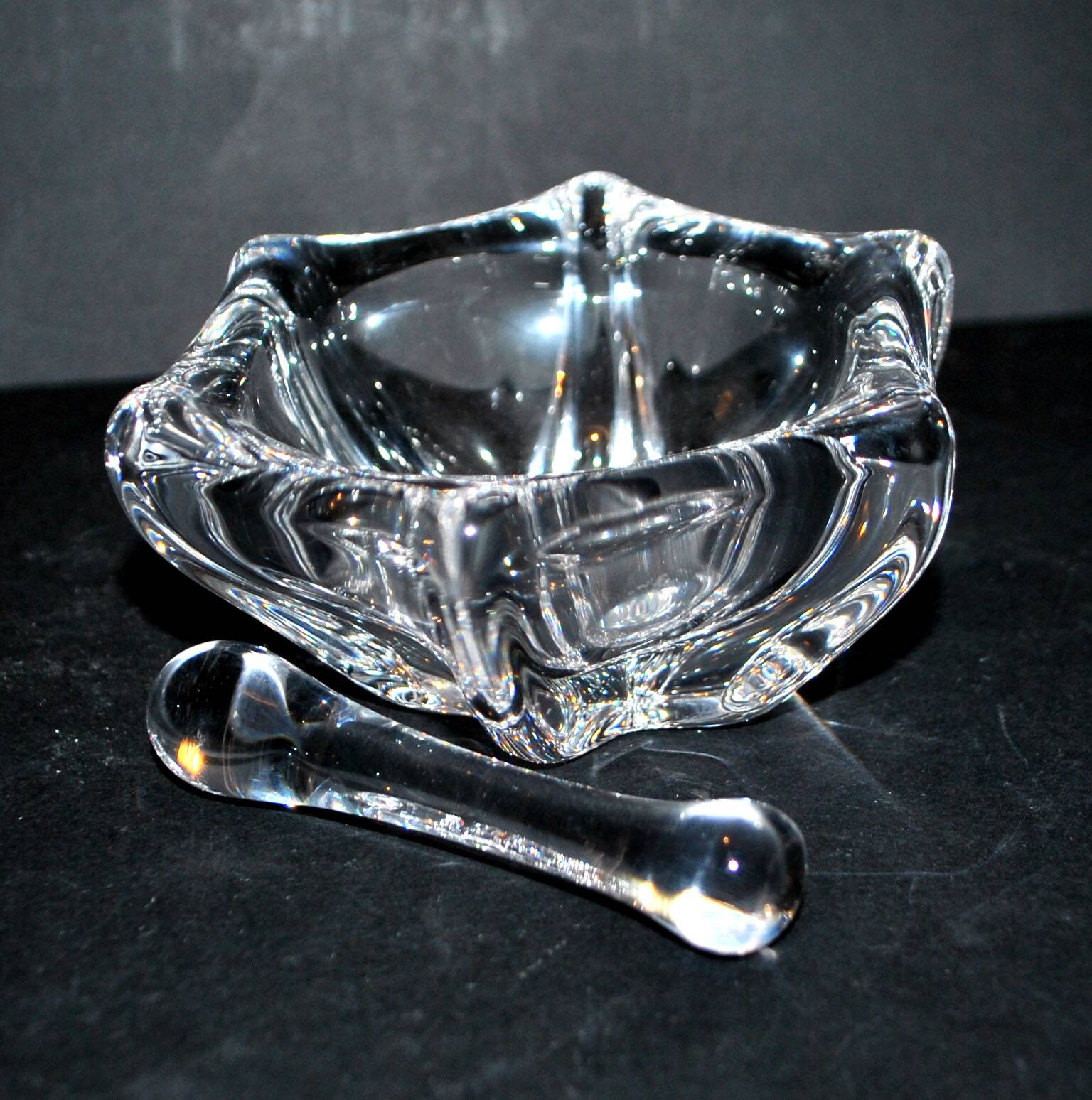 Vide-poche mortier et pilon en cristal daum signé design moderniste