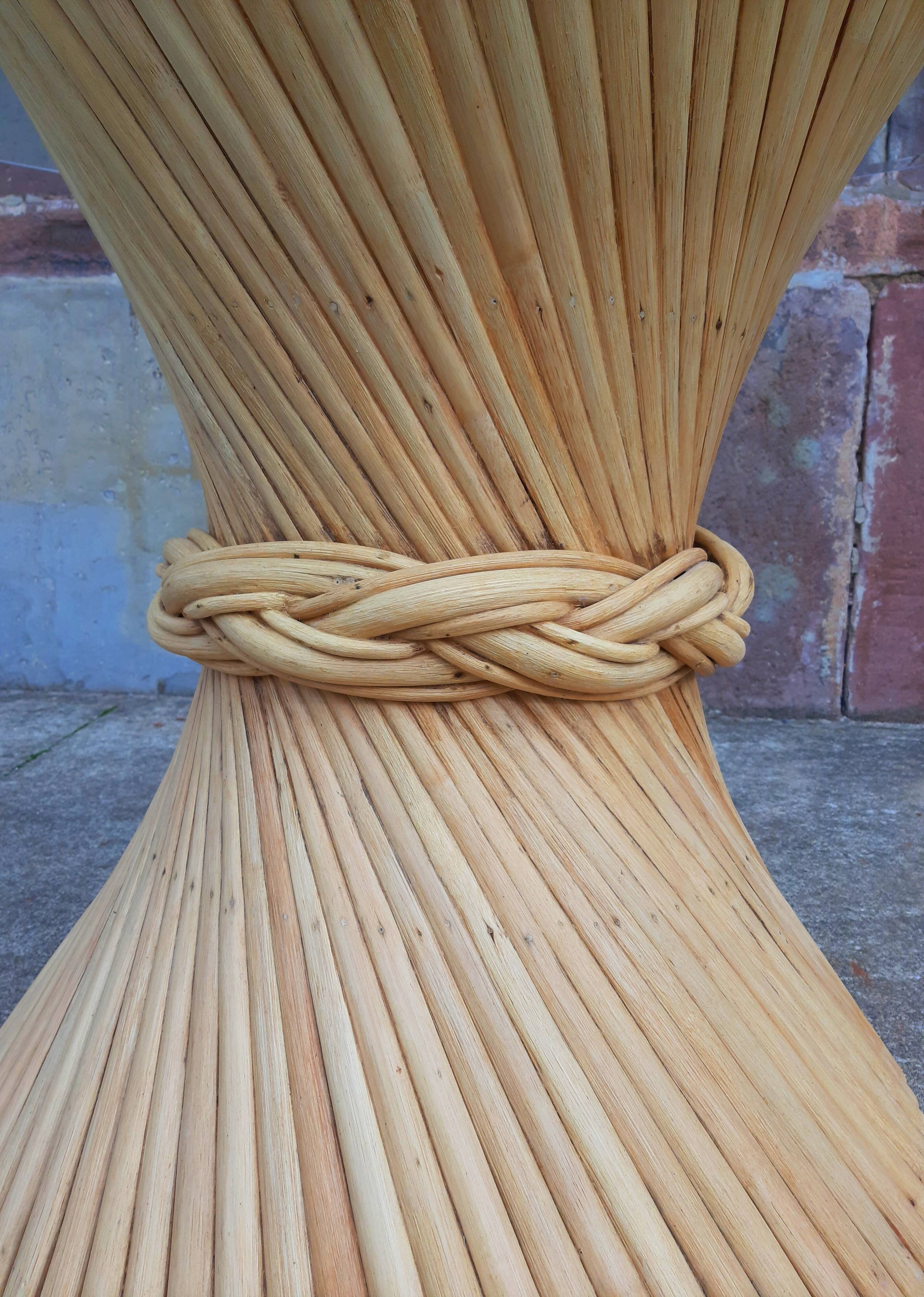 Round table "Sheaf of wheat" Mc Guire