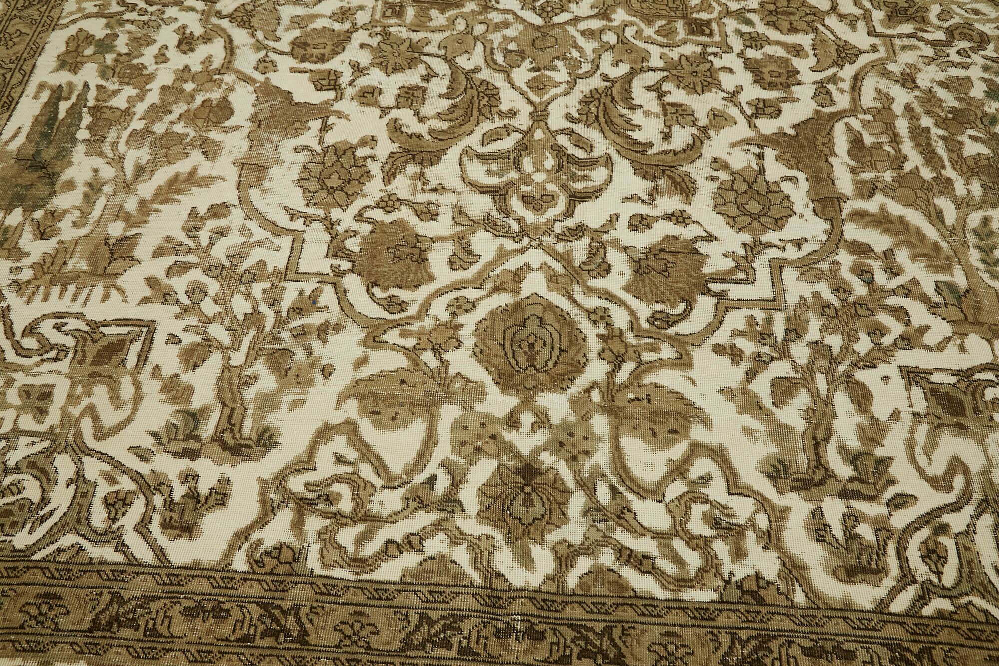 Handmade Turkish Unique 1980s 284 cm x 380 cm Beige Wool Carpet