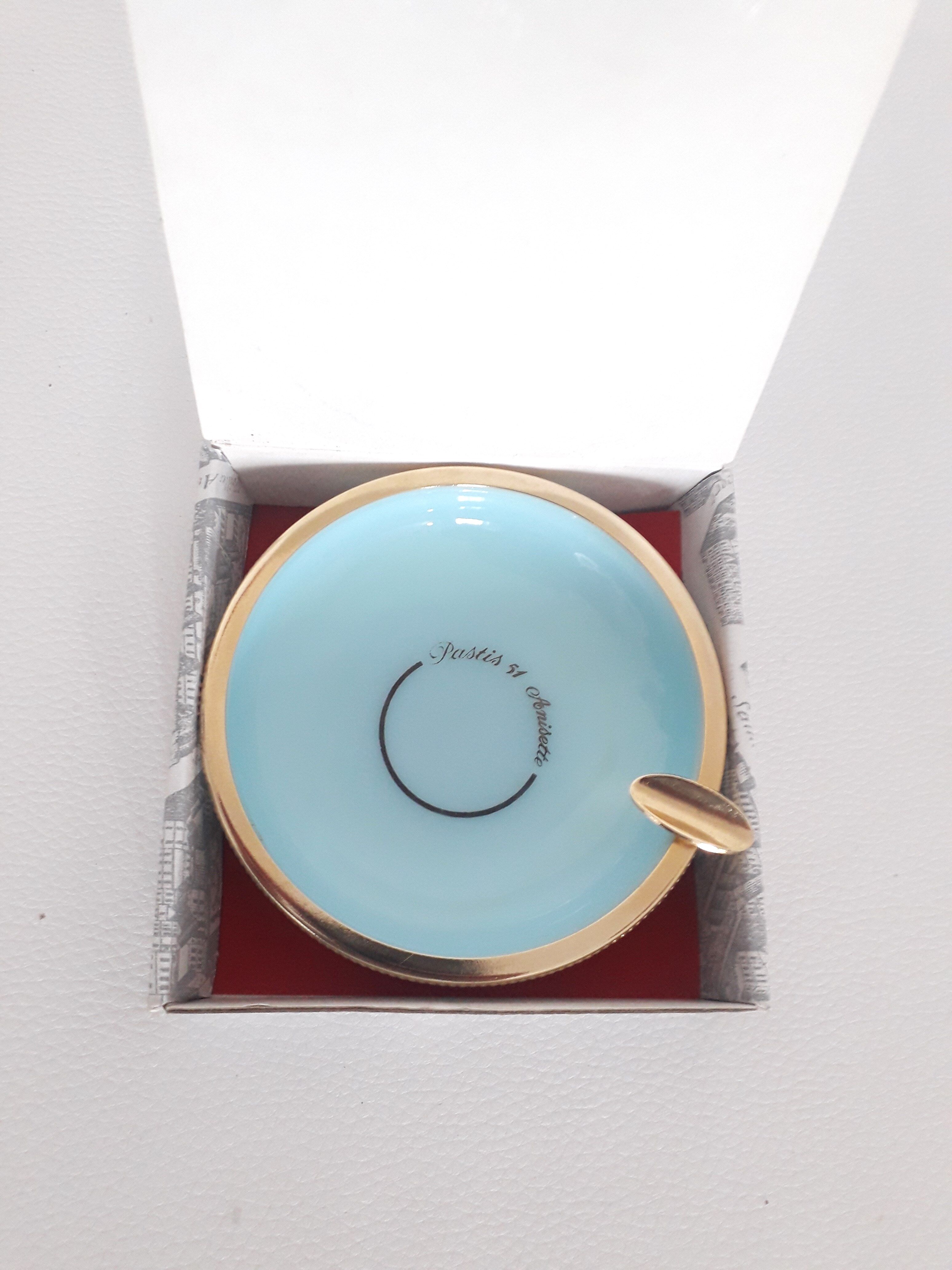Vintage ashtray - pastis 51 - pastel blue opaline - 1970