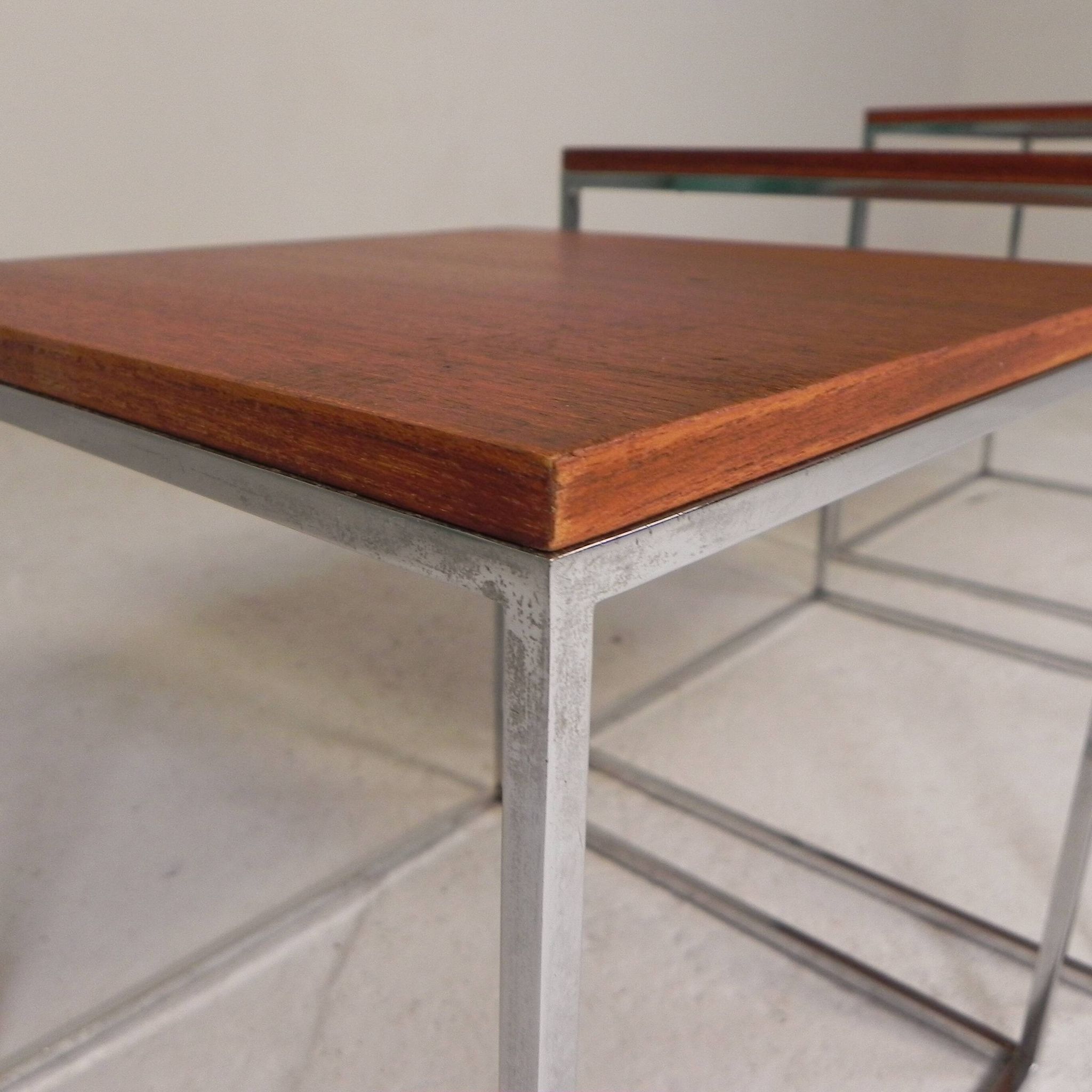 Ensemble de 3 tables d'appoint, ensemble mimi, années 1960