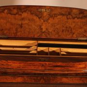 Davenport desk in burr walnut and inlays from the first part of