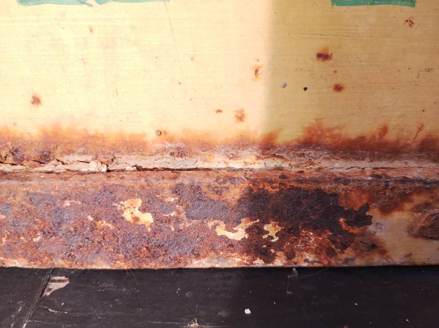 Former grocery store