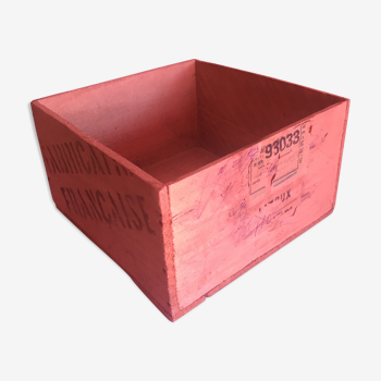 Small storage box