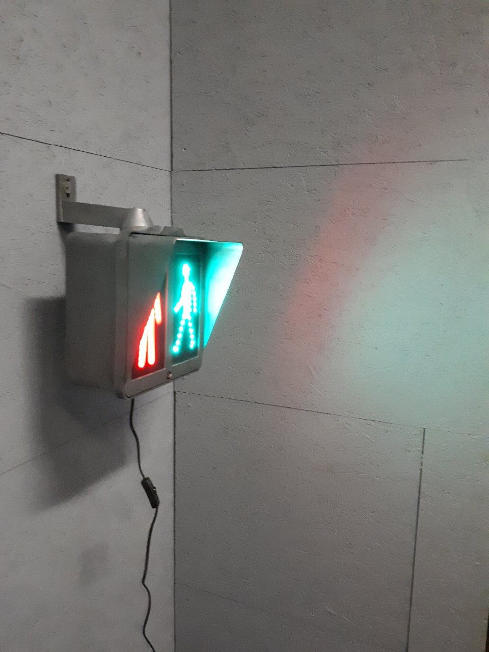 lampe passage piéton pivotant métal