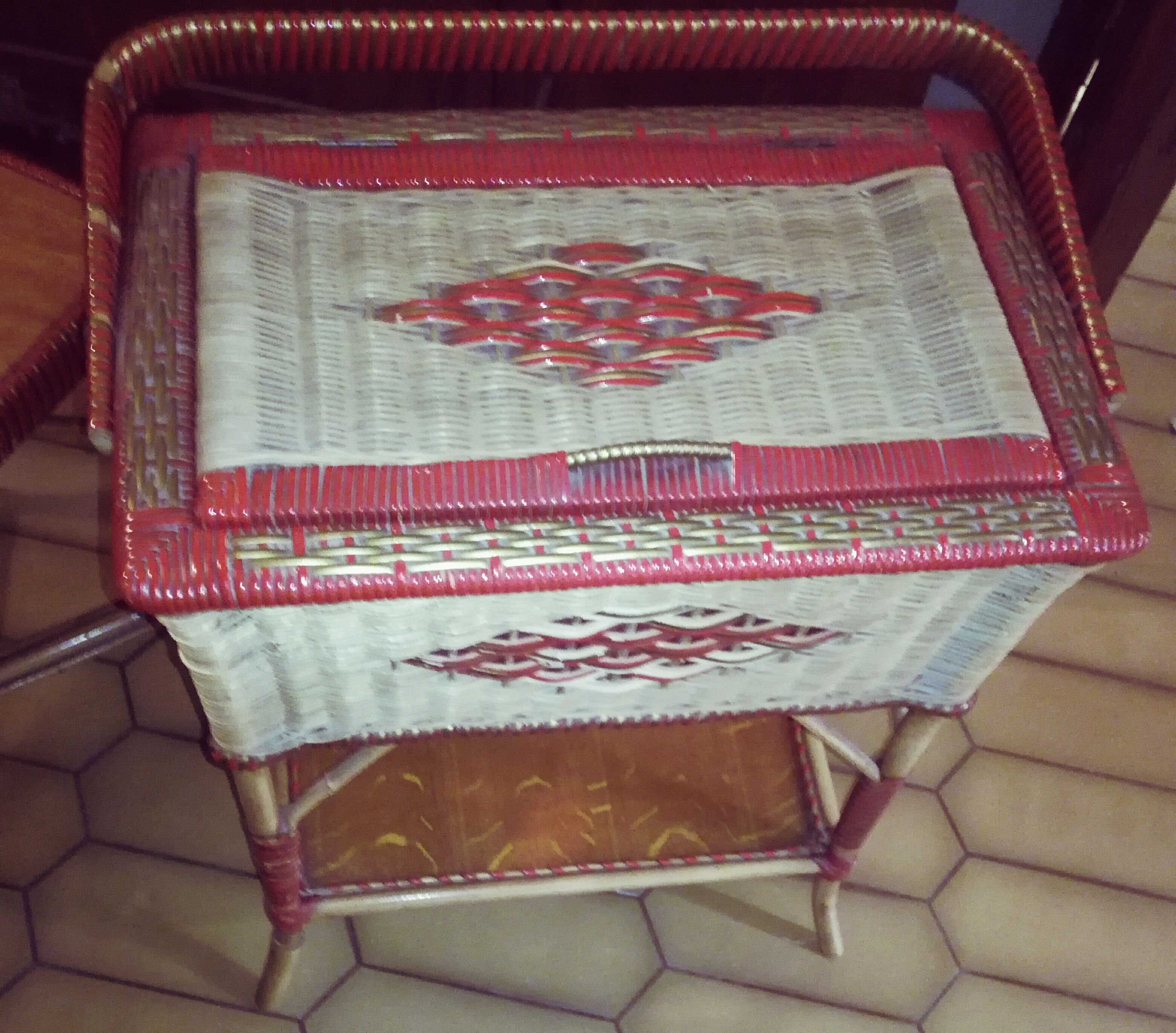 Rattan sewing bakset