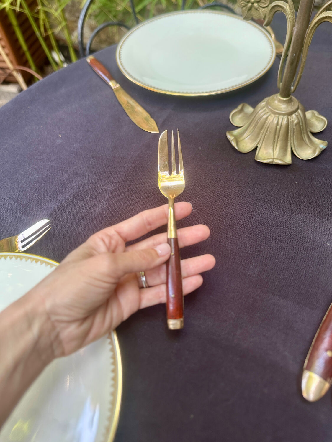 Wood and brass fish service
