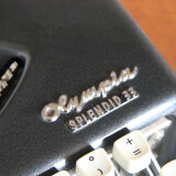 Olympia Splendid 33 typewriter
