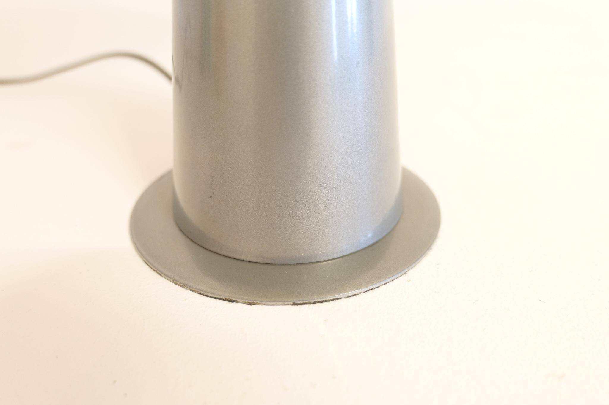 Lampe de table époque spatiale Aluminor France années 1990