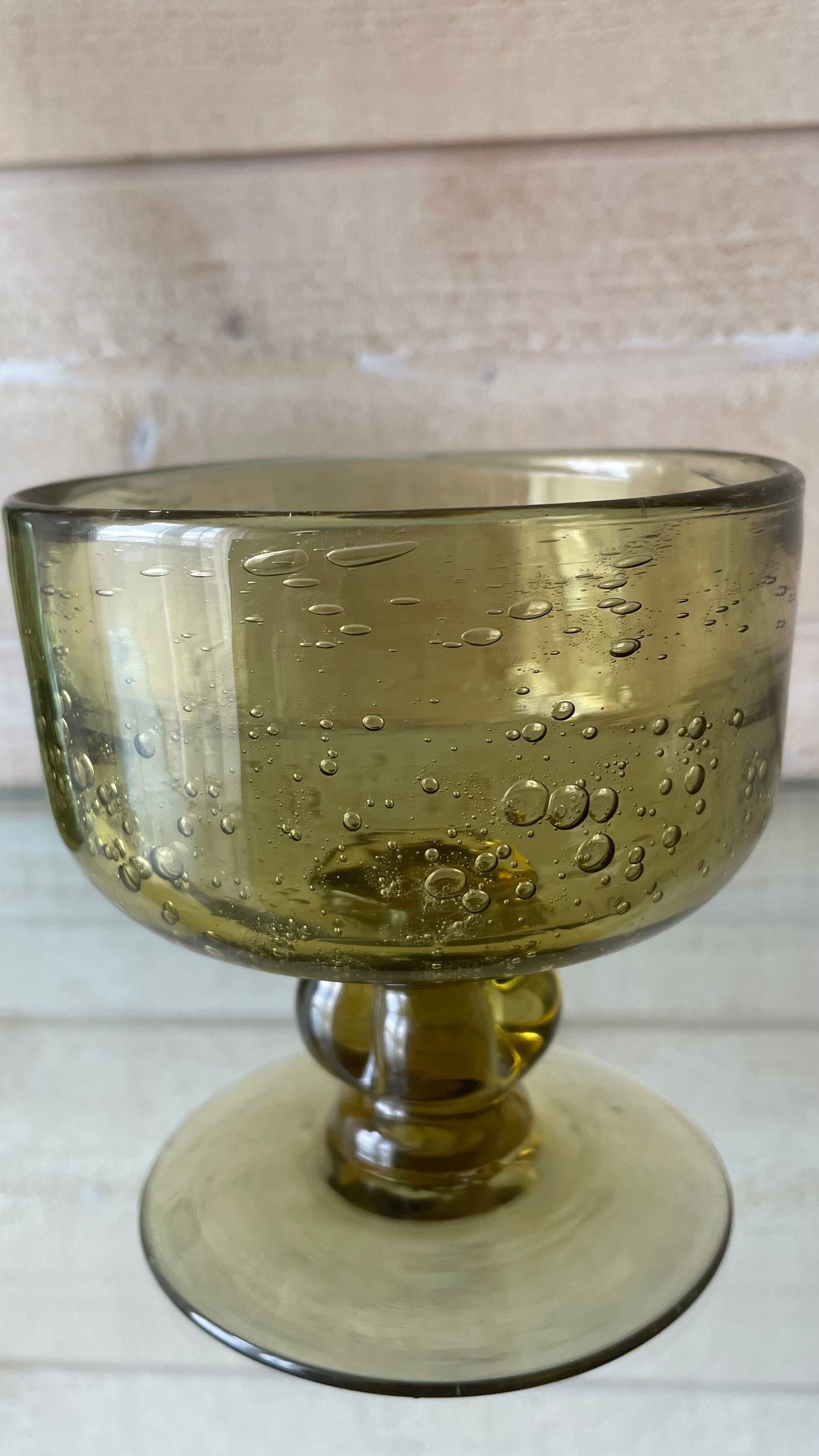 Glass - biot bowl in blown and bubbled glass