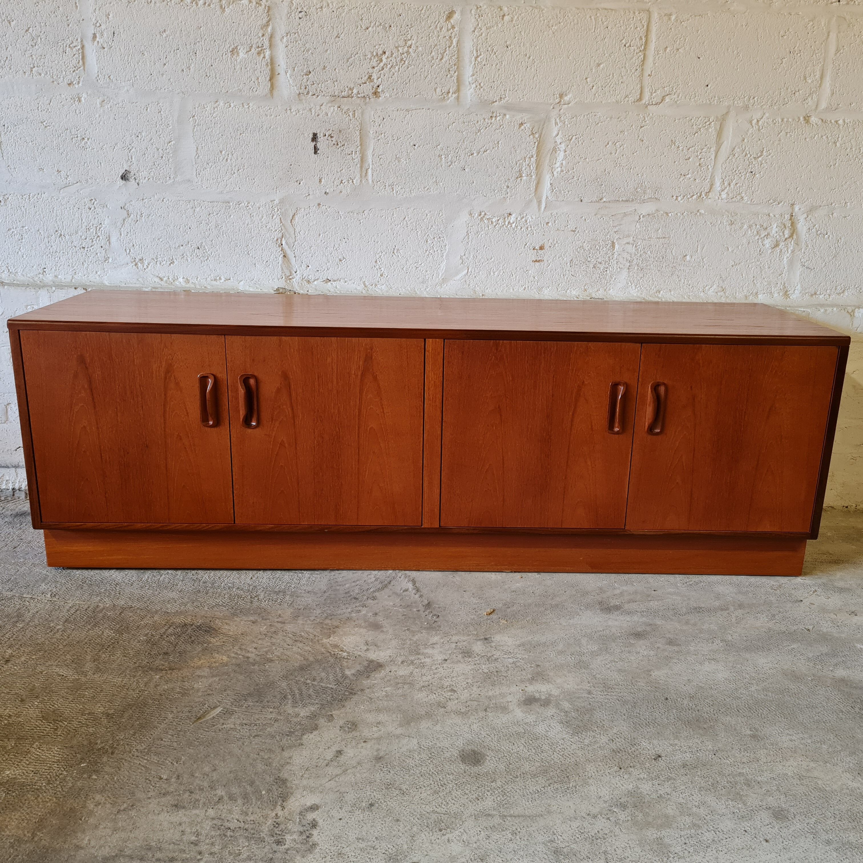 Teak sideboard G-Plan from the 70s