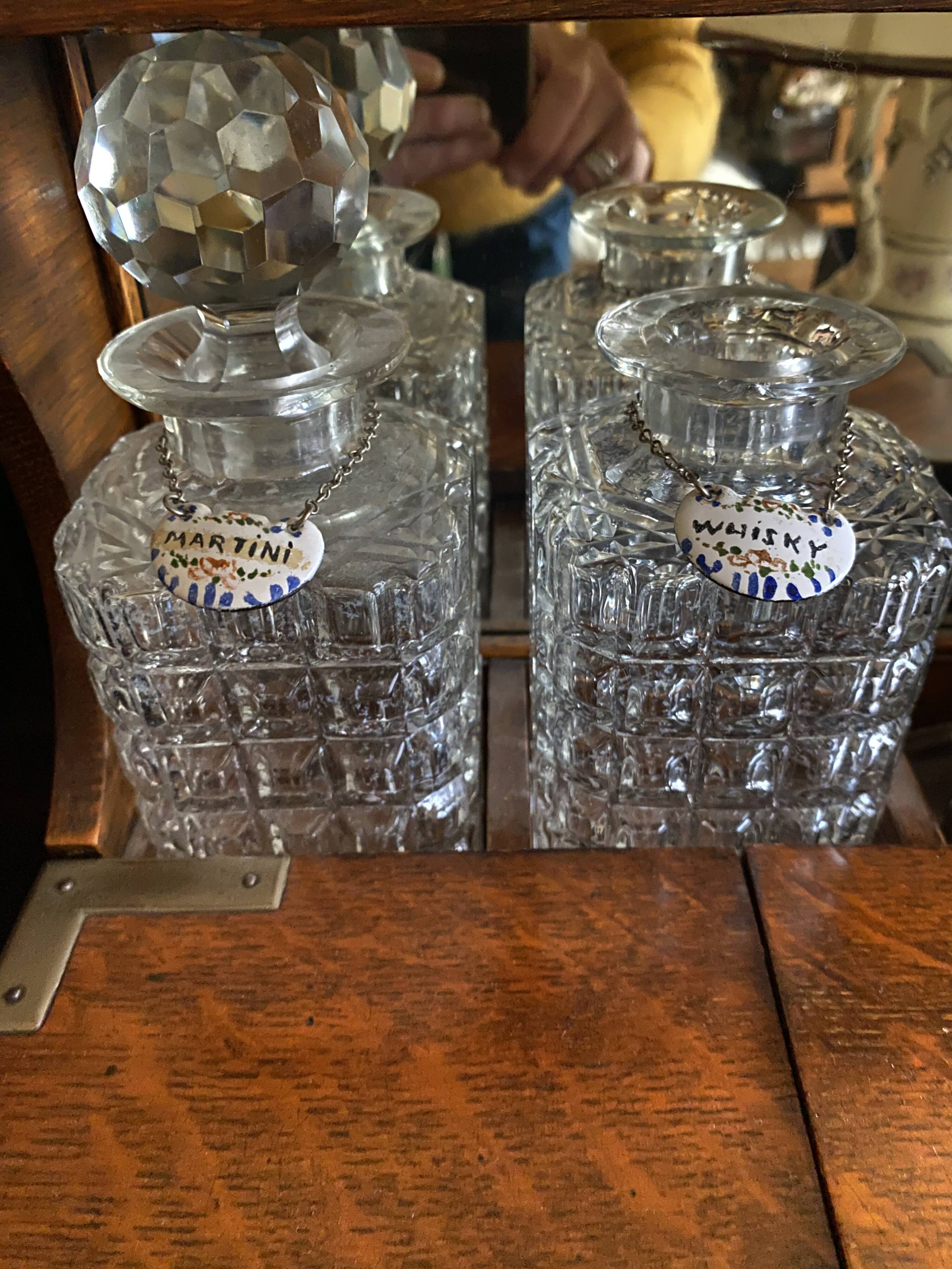 Liqueur cellar called “tantalus”