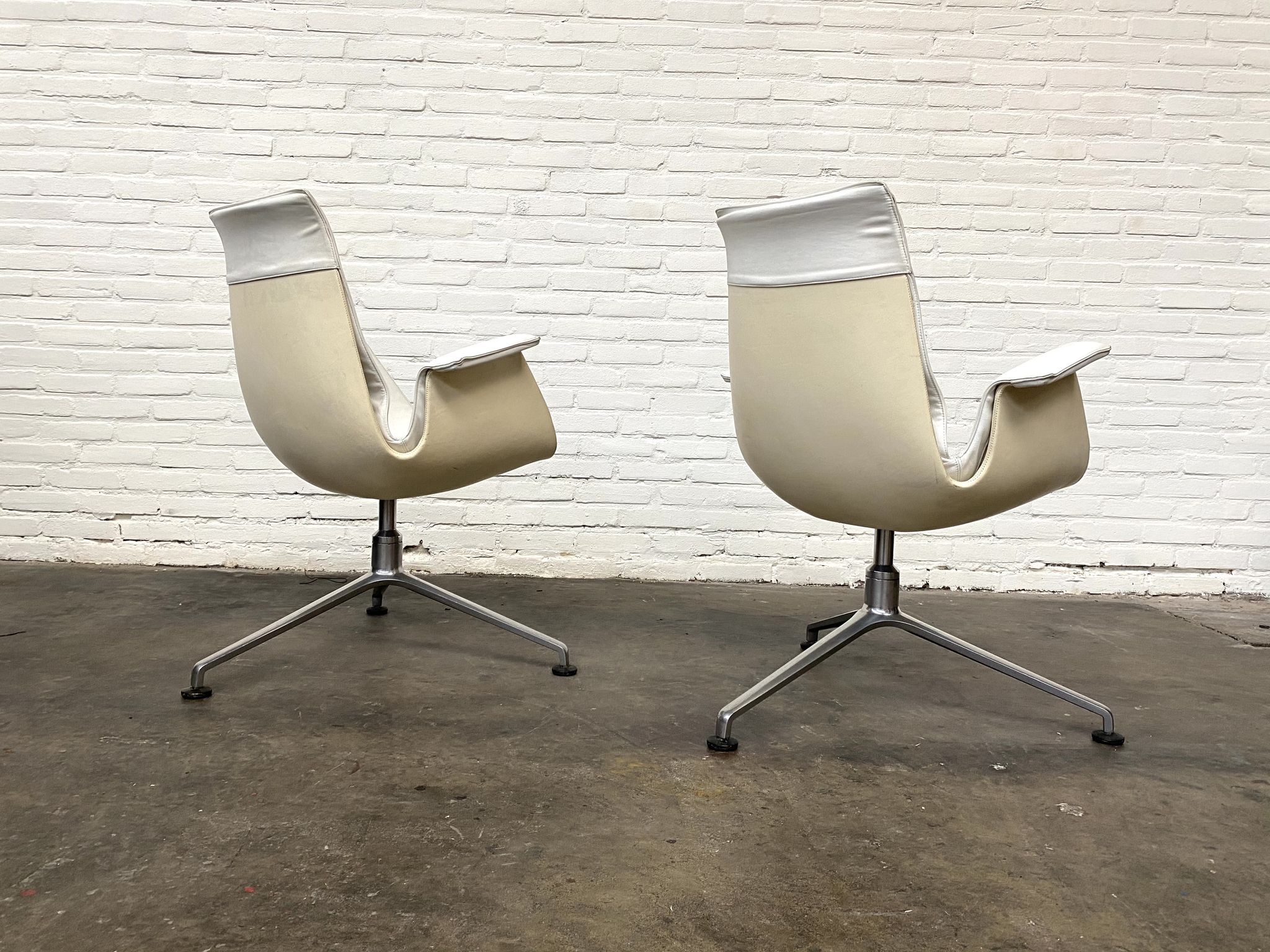 Vintage White Leather "Bucket Chair" by Fabricius and Kastholm for Kill international, set of 2.