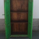 Armoire ancienne en bois vert