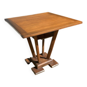 Art-deco square table